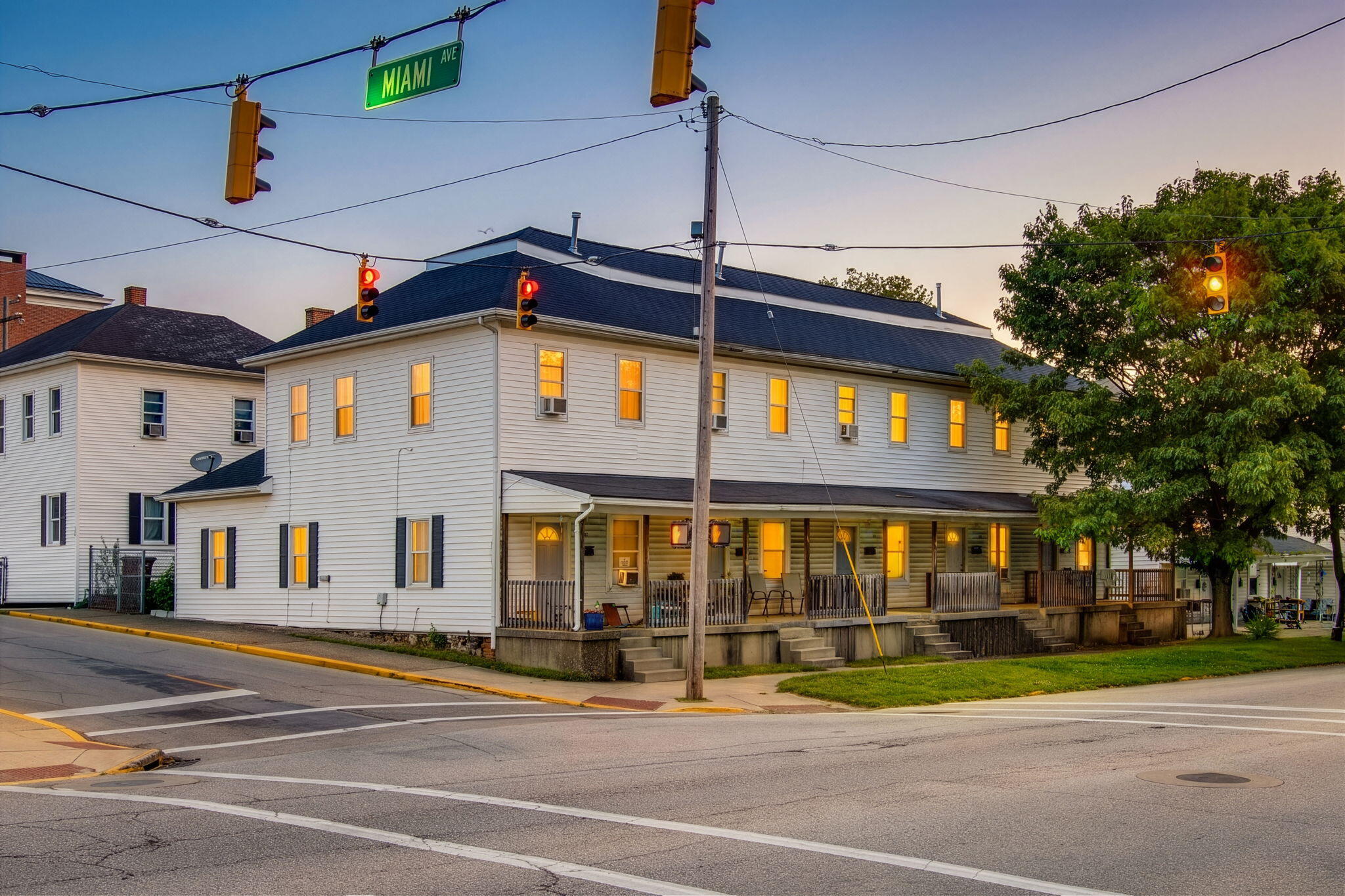 302 E Court Street