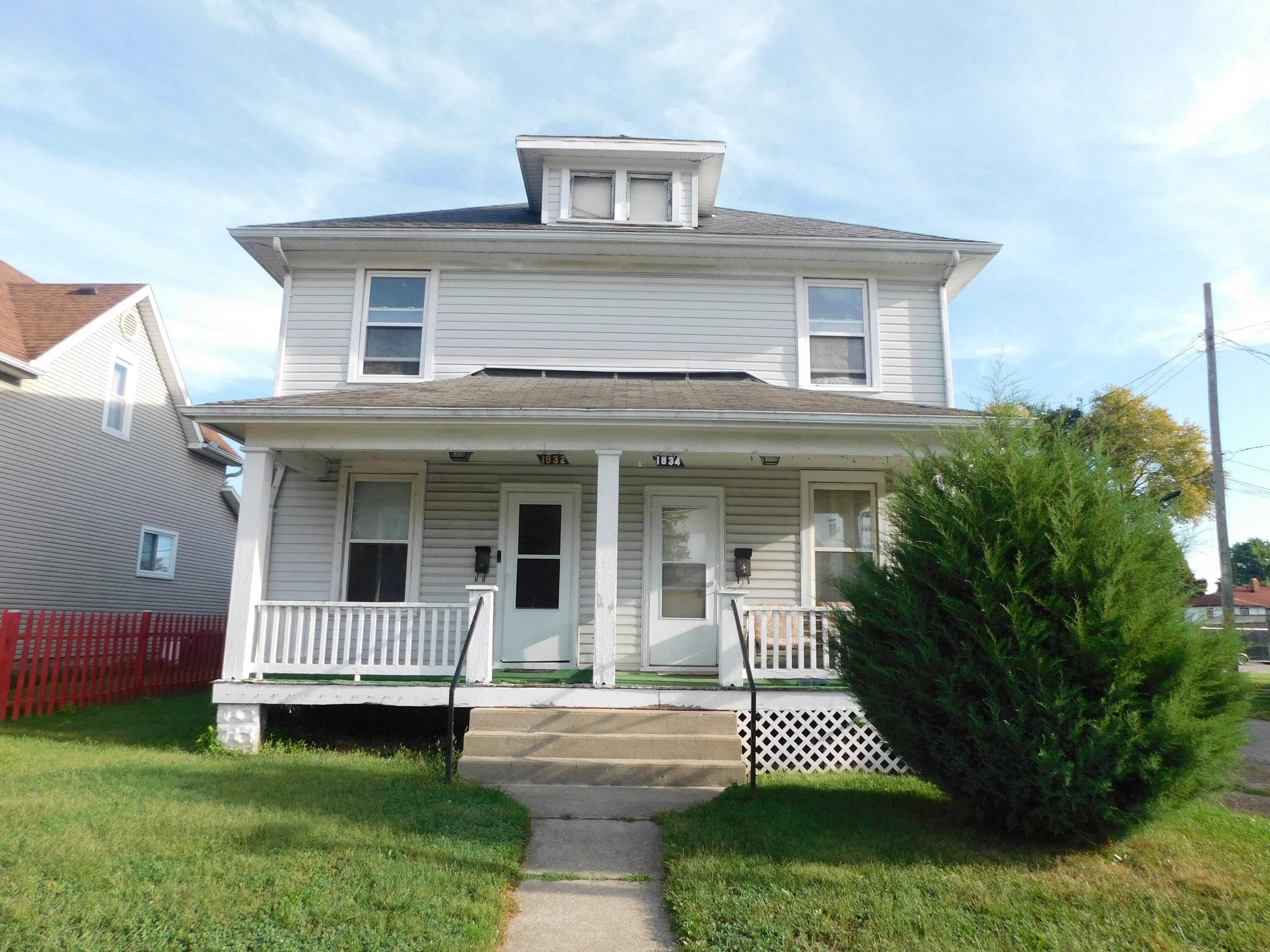 1832 Warder Street Property Photo 1