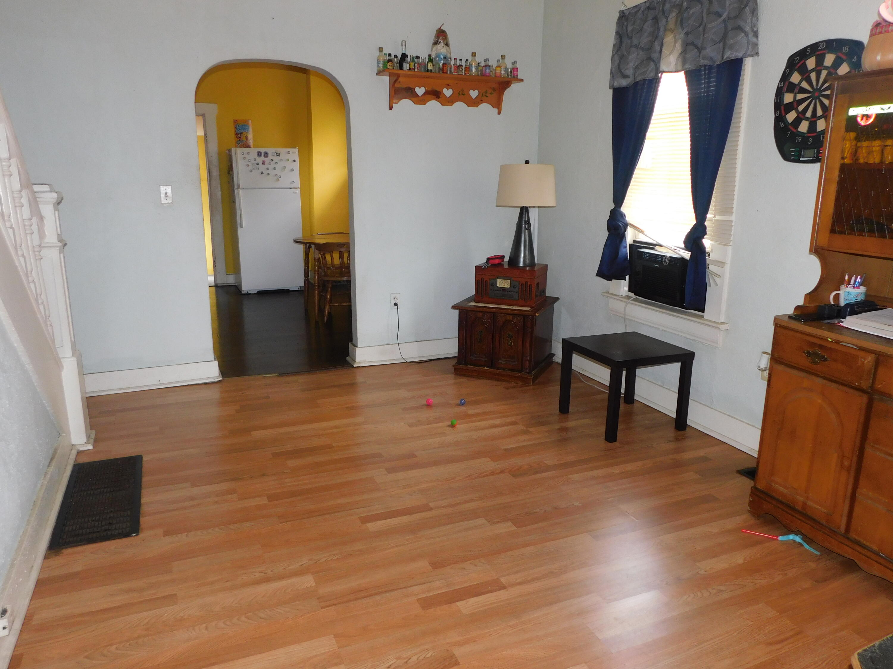1832 Warder Street Property Photo 5