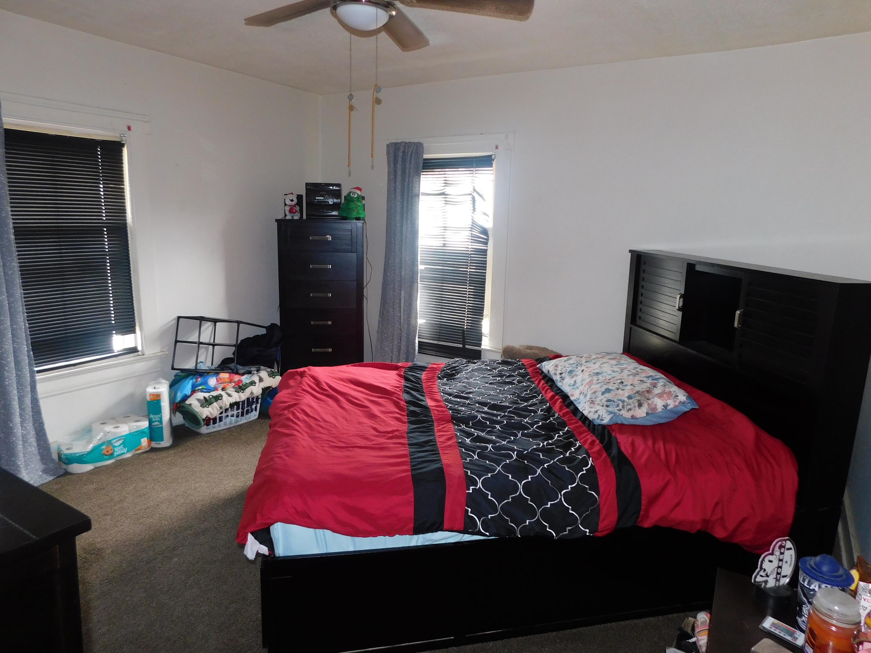 1832 Warder Street Property Photo 9