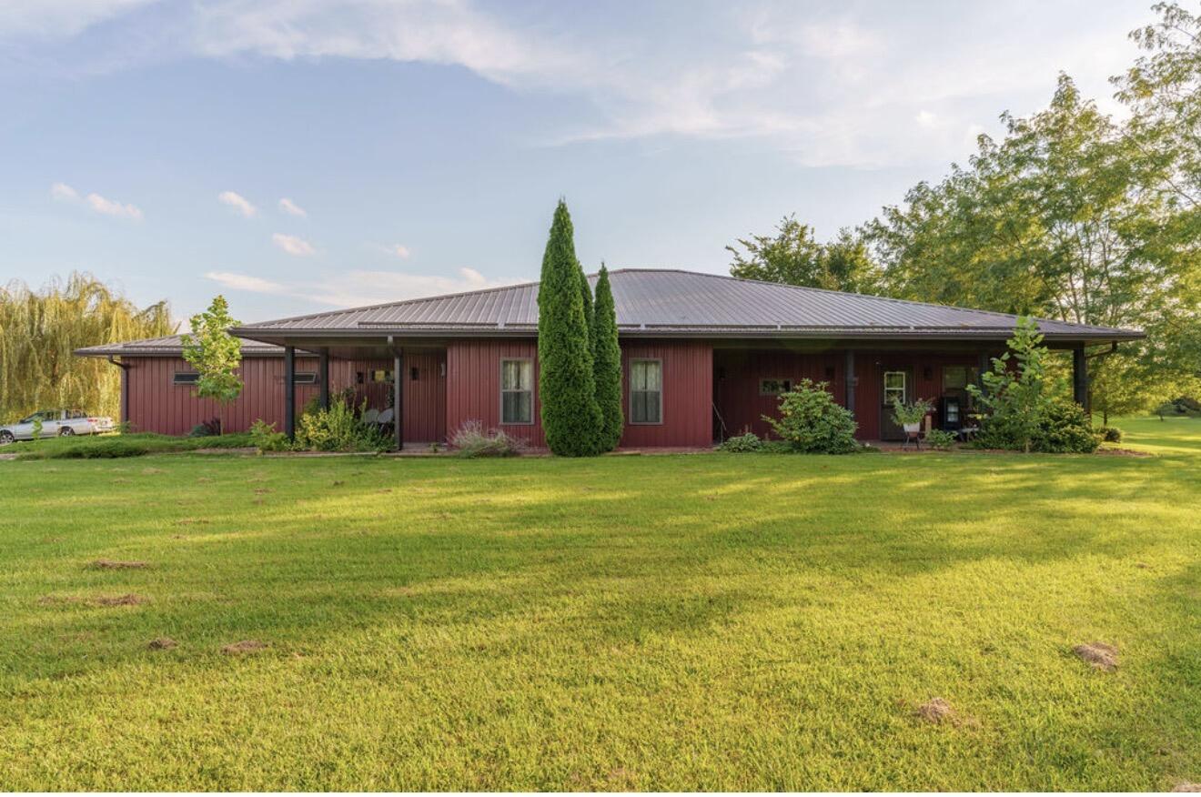 9262 County Road 153 Property Photo 1