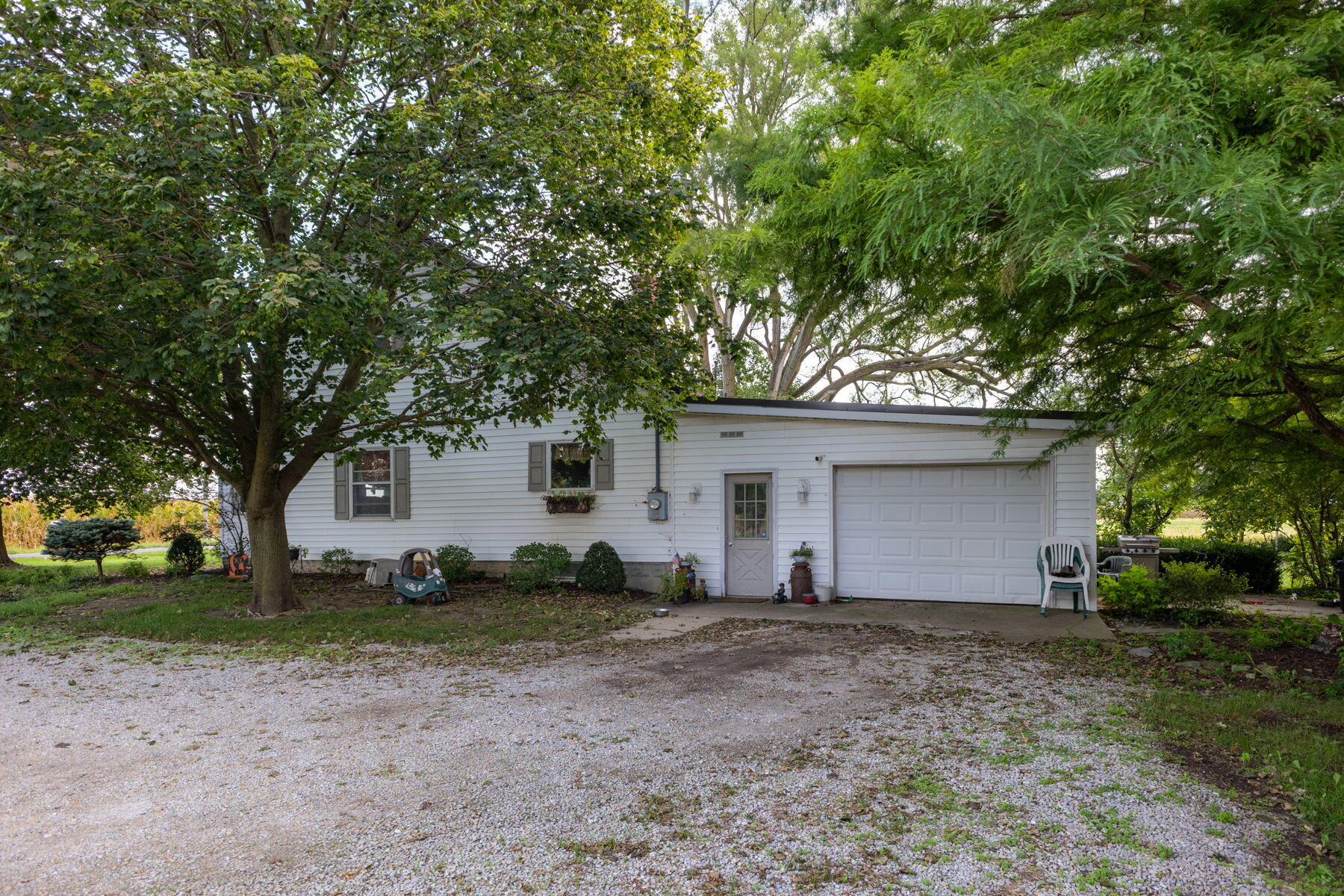 3805 Hunter Road Property Photo 5