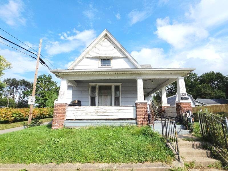 328 N Race Street