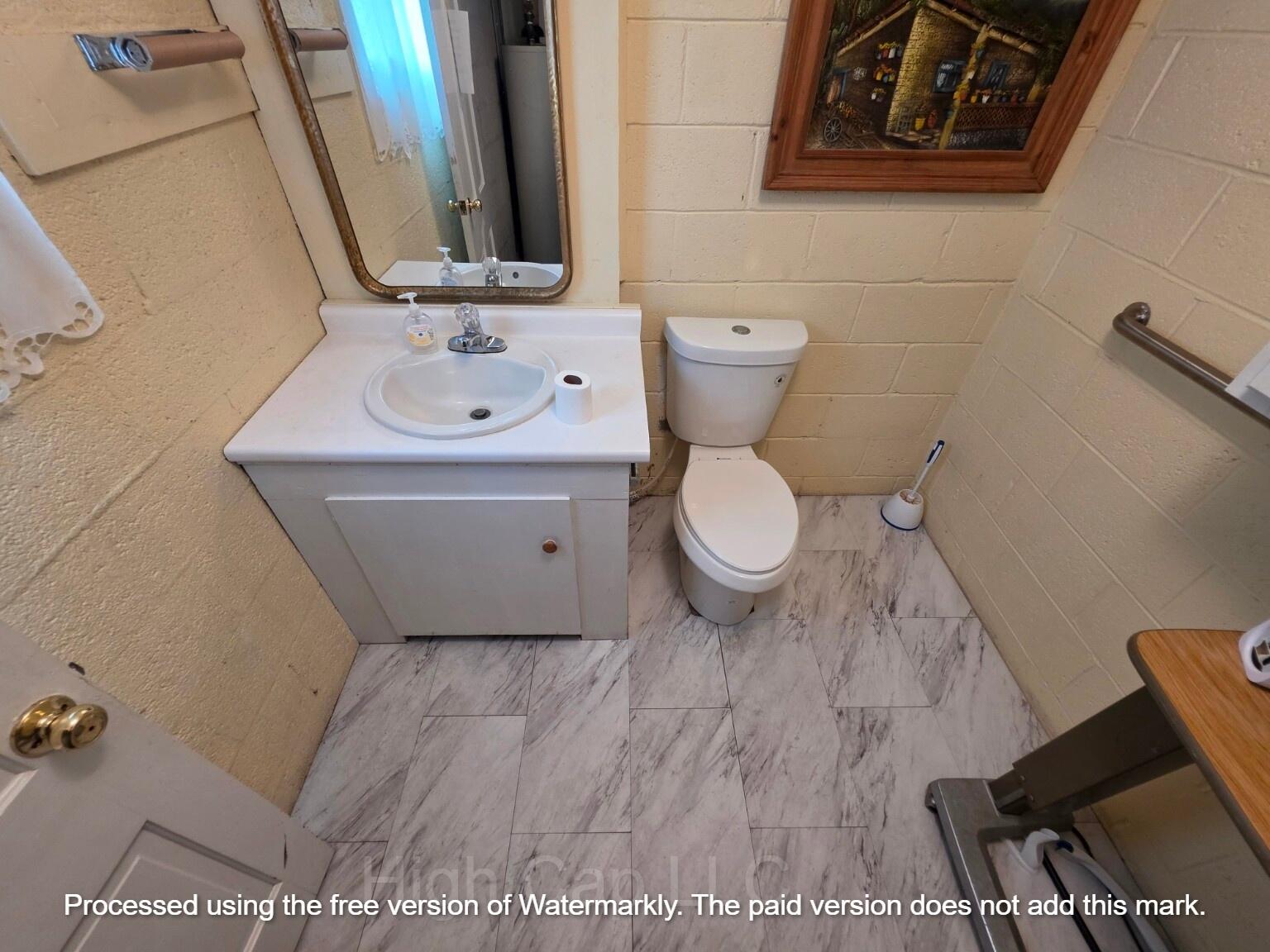 20 W Clark Street Property Photo 10