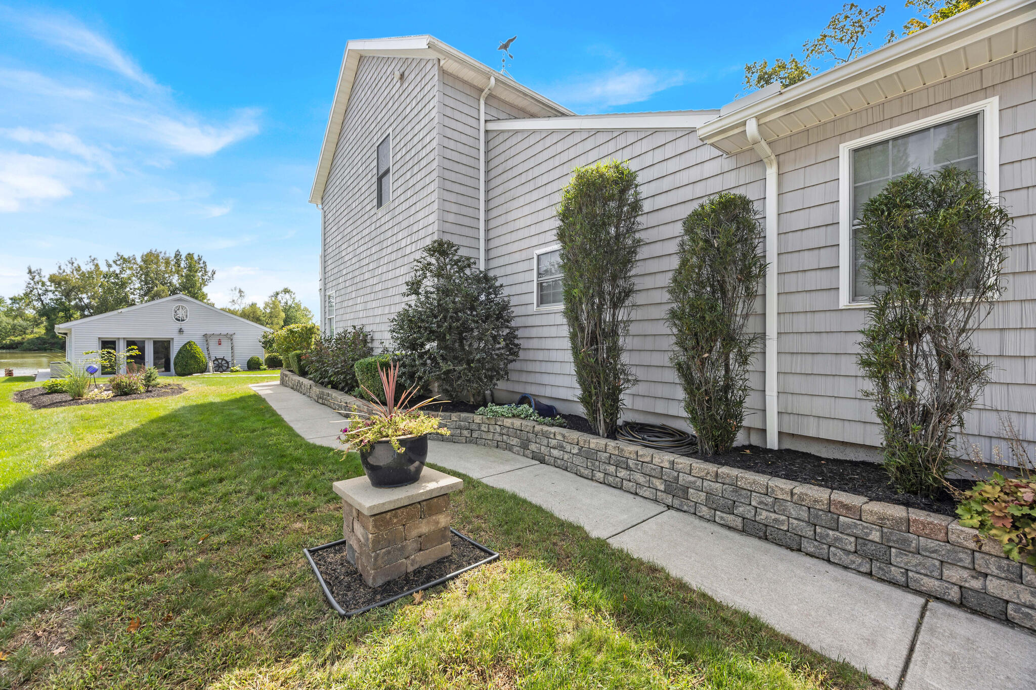 8655 State Route 273 W Property Photo 19