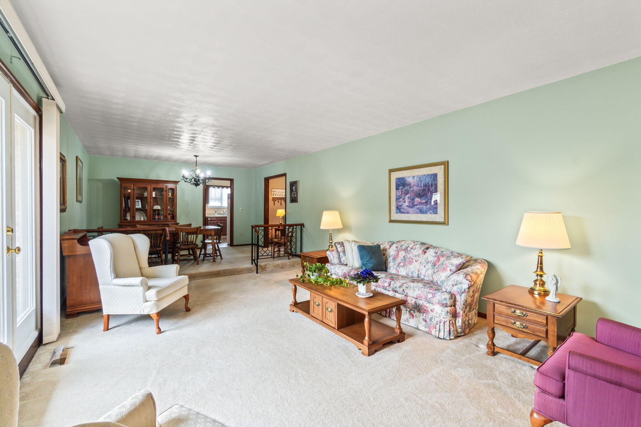 845 Burnside Drive Property Photo 8