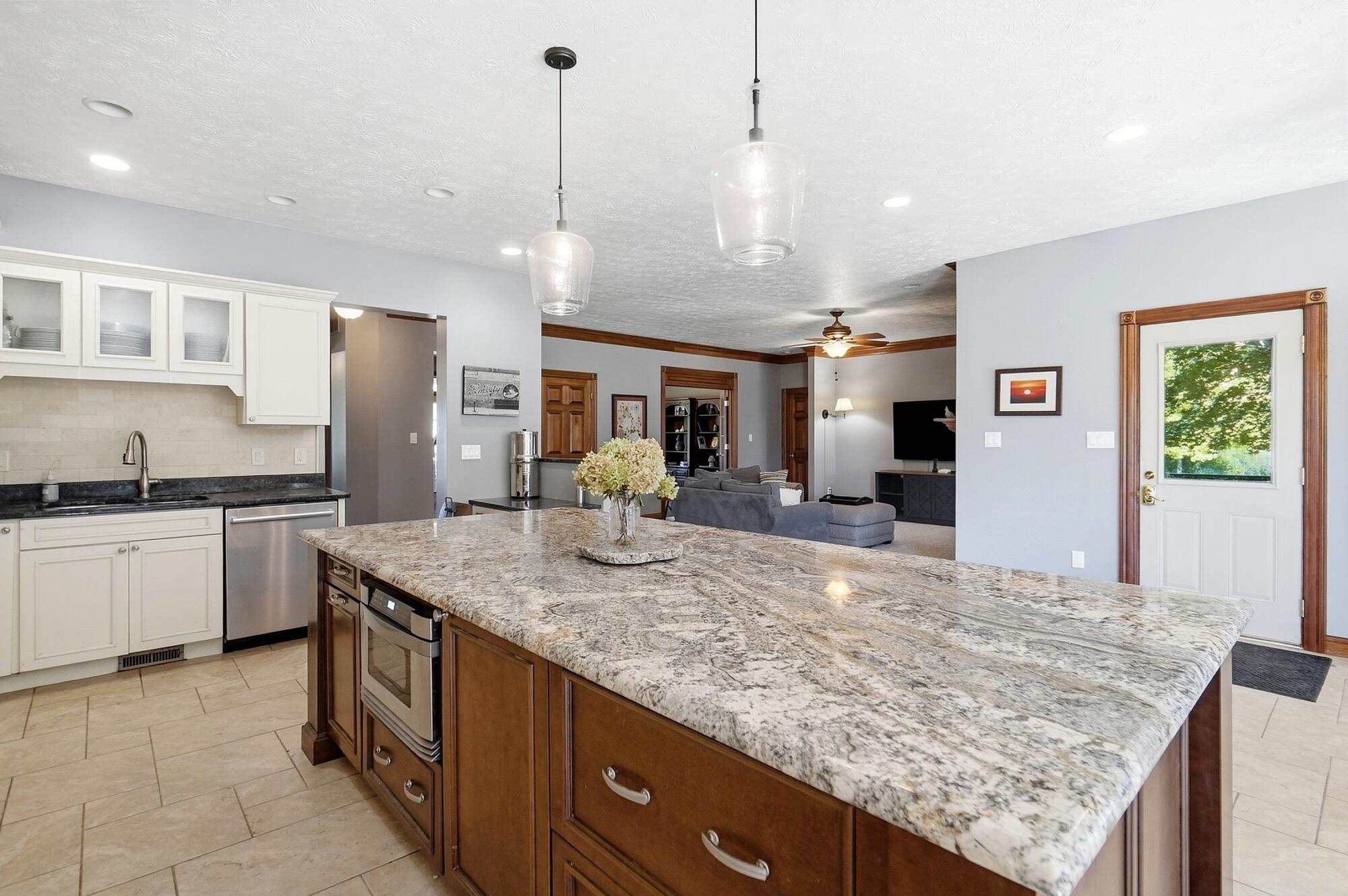 820 Juniper Court Property Photo 32