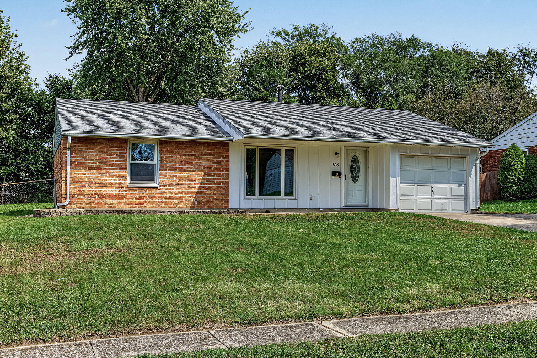 3746 Marion Drive Property Photo 3