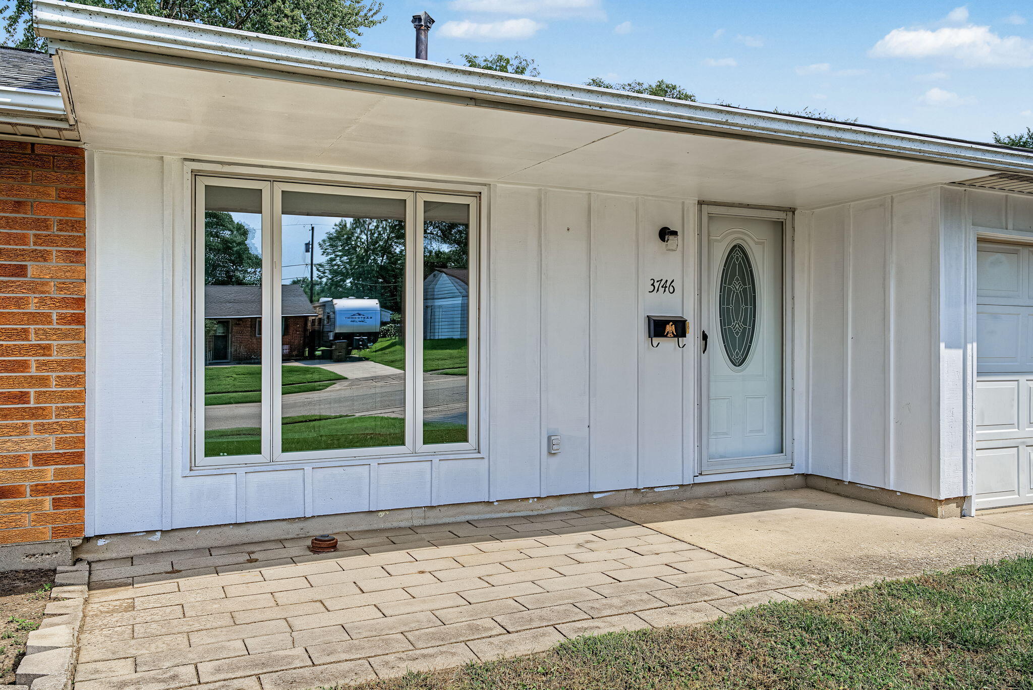 3746 Marion Drive Property Photo 4