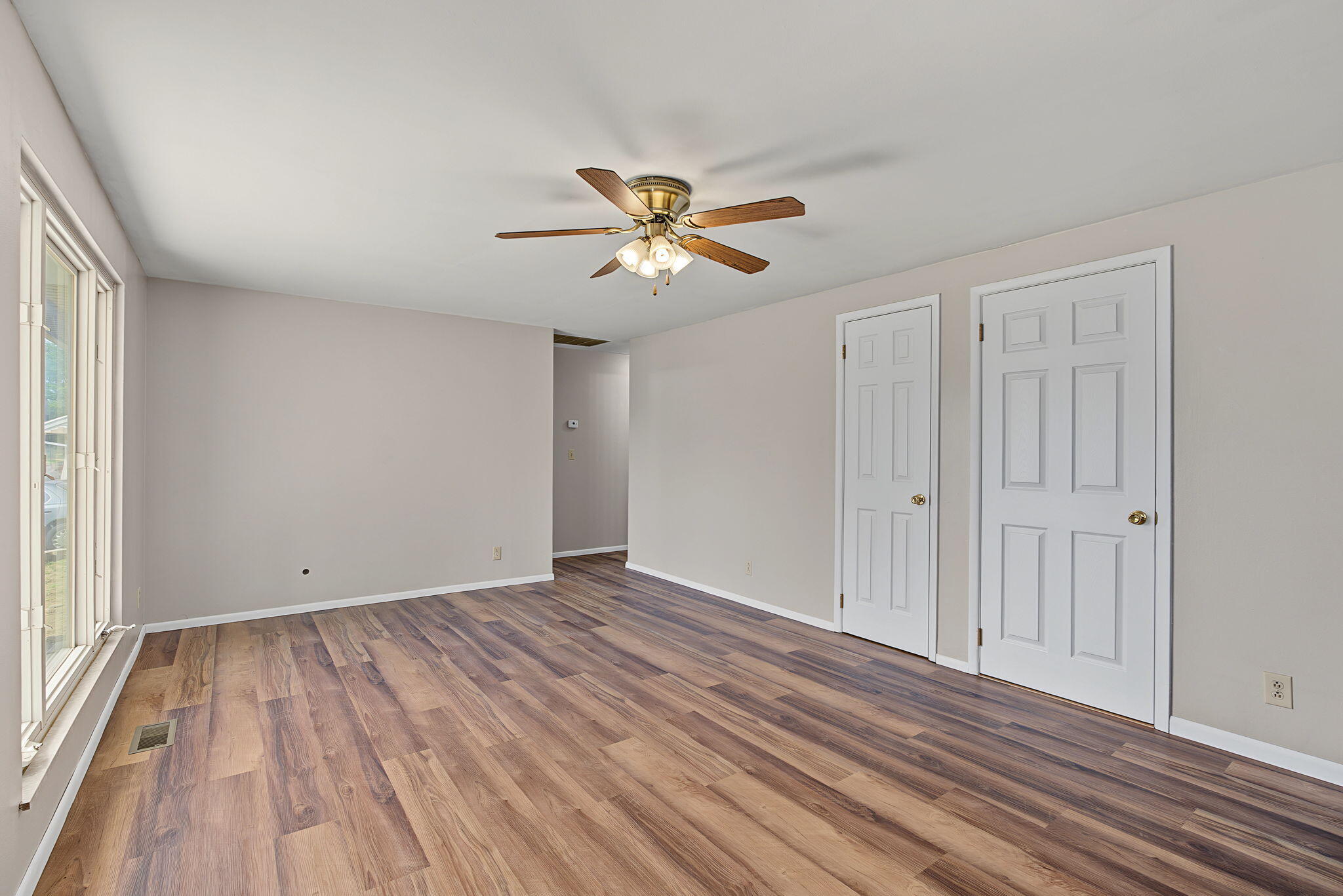 3746 Marion Drive Property Photo 7