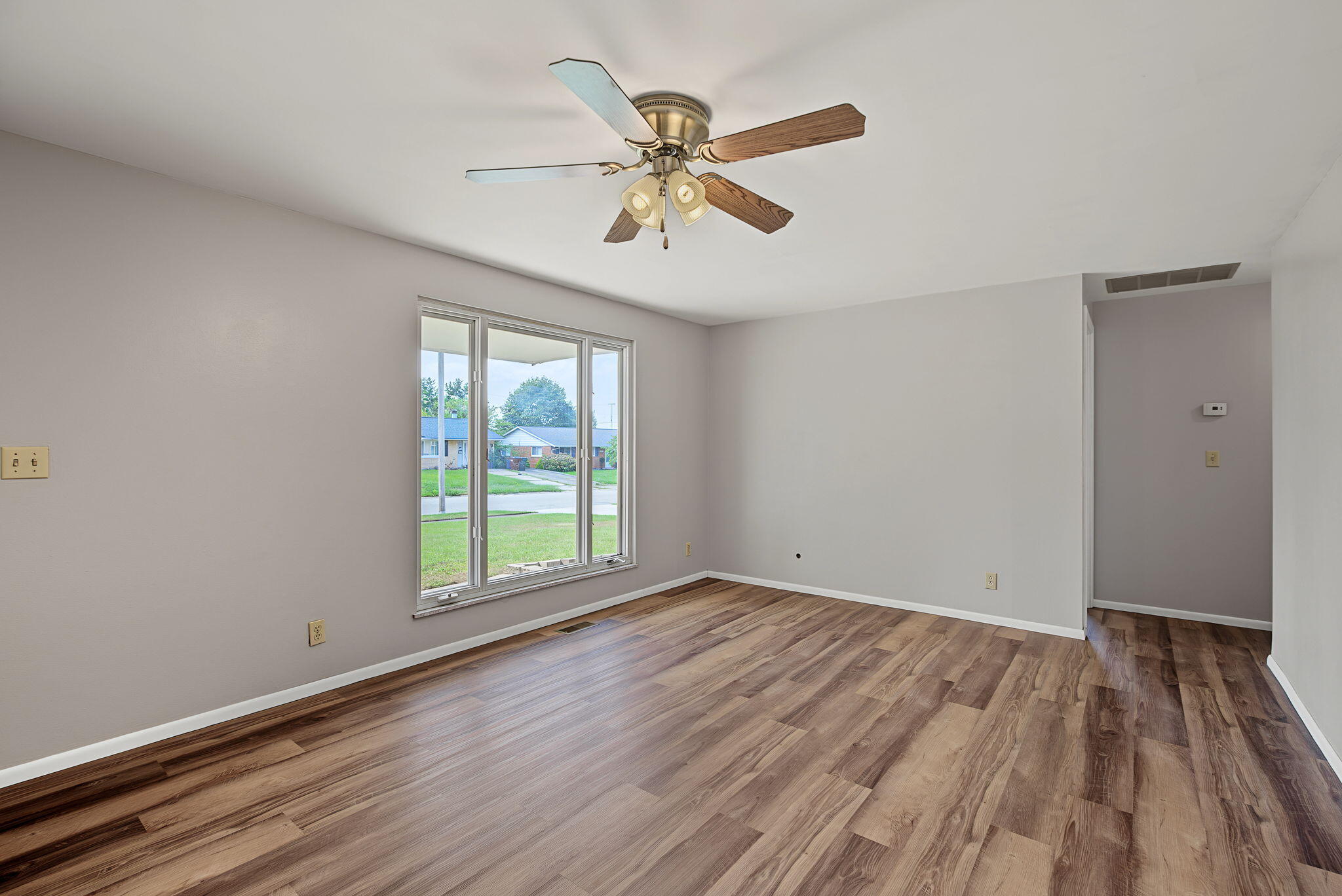 3746 Marion Drive Property Photo 8