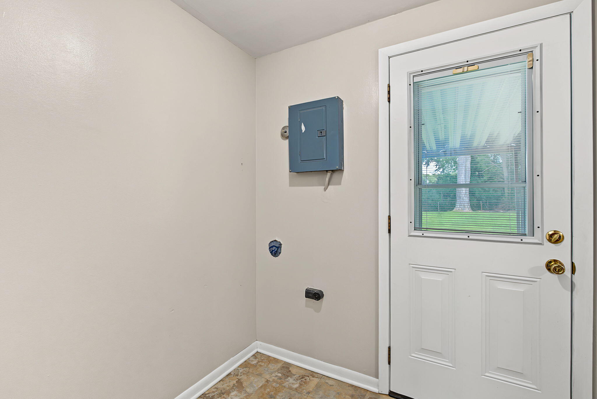 3746 Marion Drive Property Photo 29