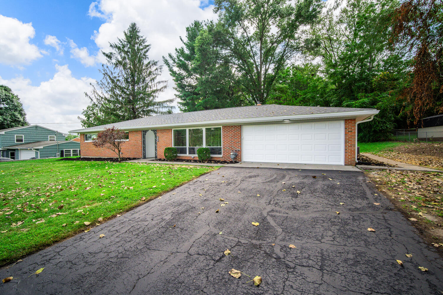 2743 Ironwood Drive Property Photo 4
