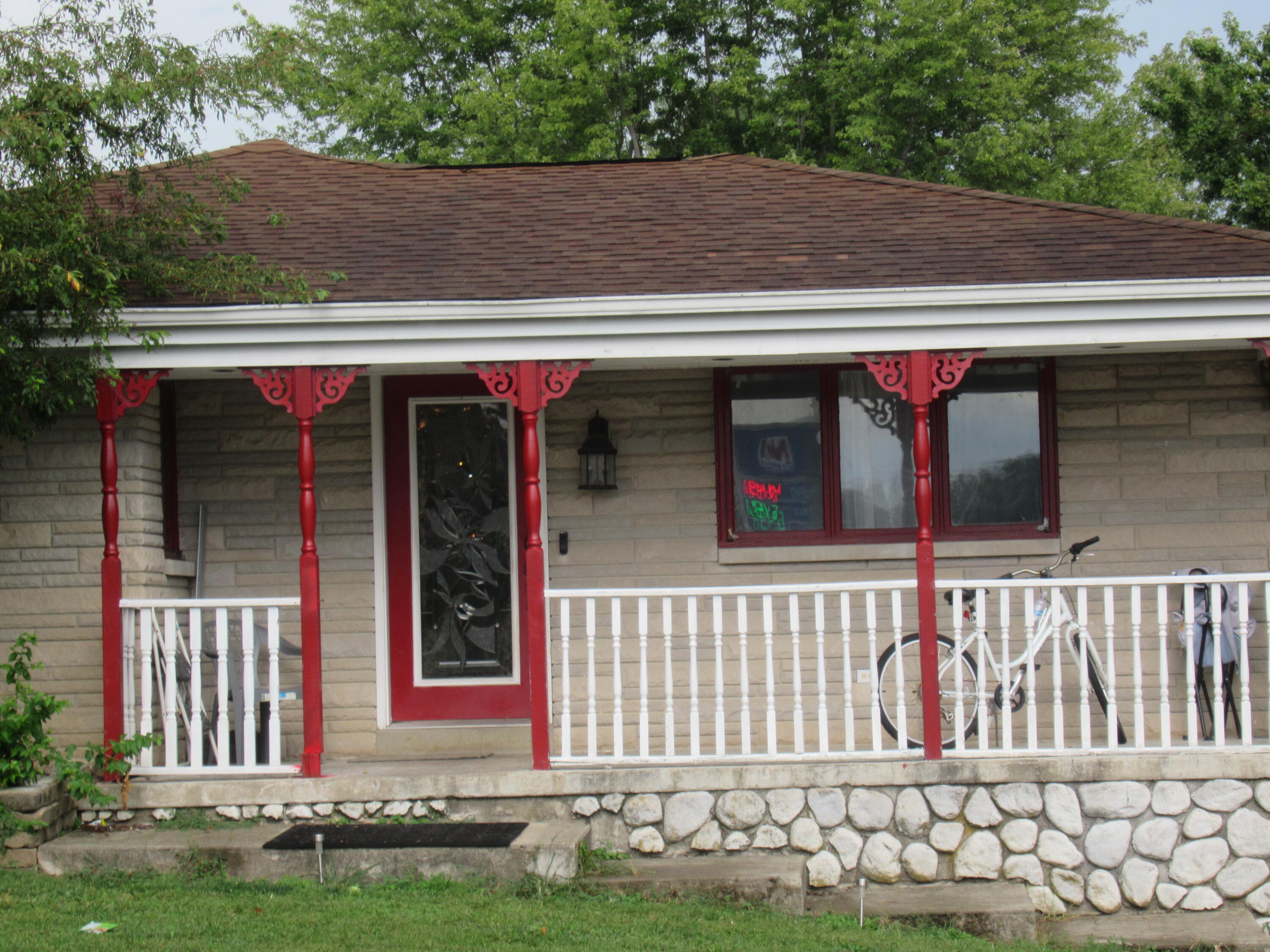 101 Clay Street Property Photo 1