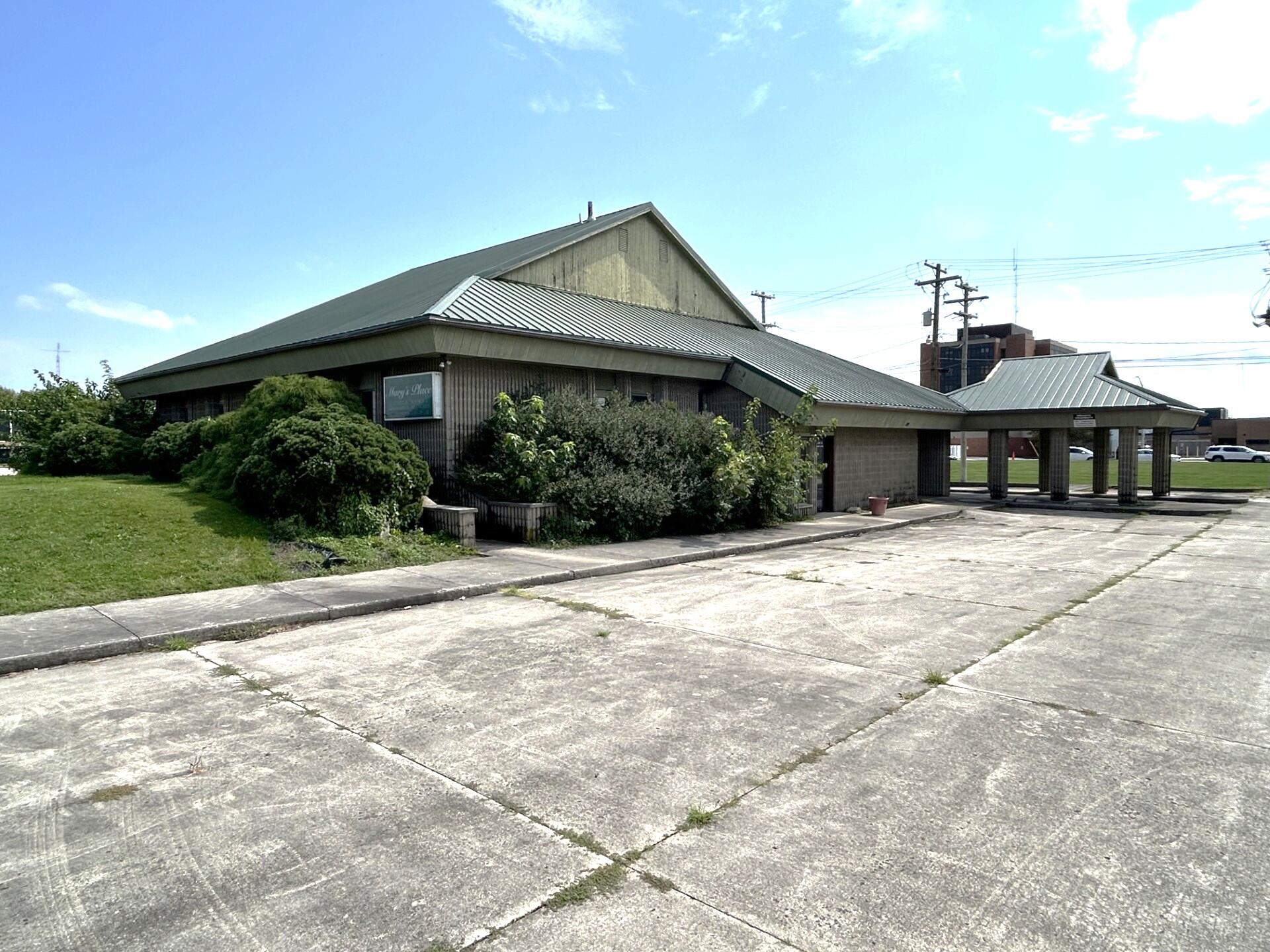 1101 E Spring Street Property Photo 1