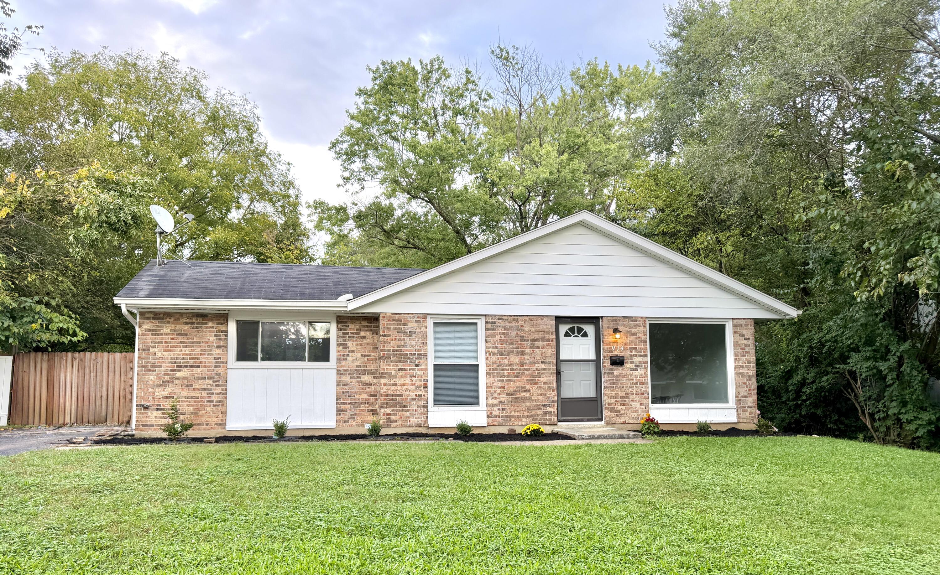 914 Greenheart Drive Property Photo 1
