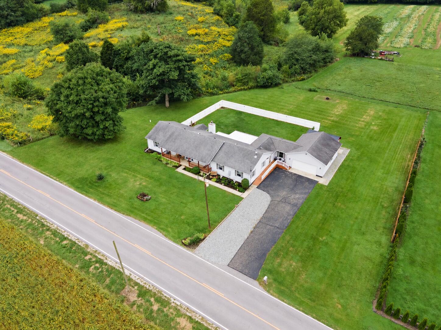 5373 Upper Valley Pike Property Photo 3