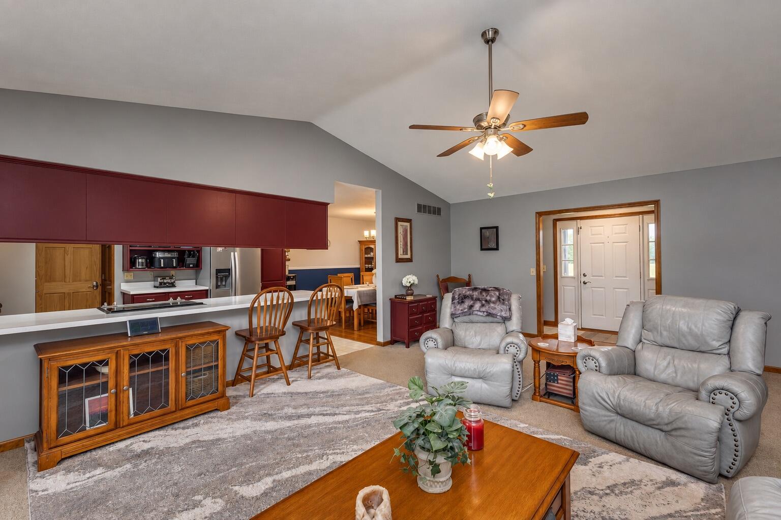 5373 Upper Valley Pike Property Photo 9