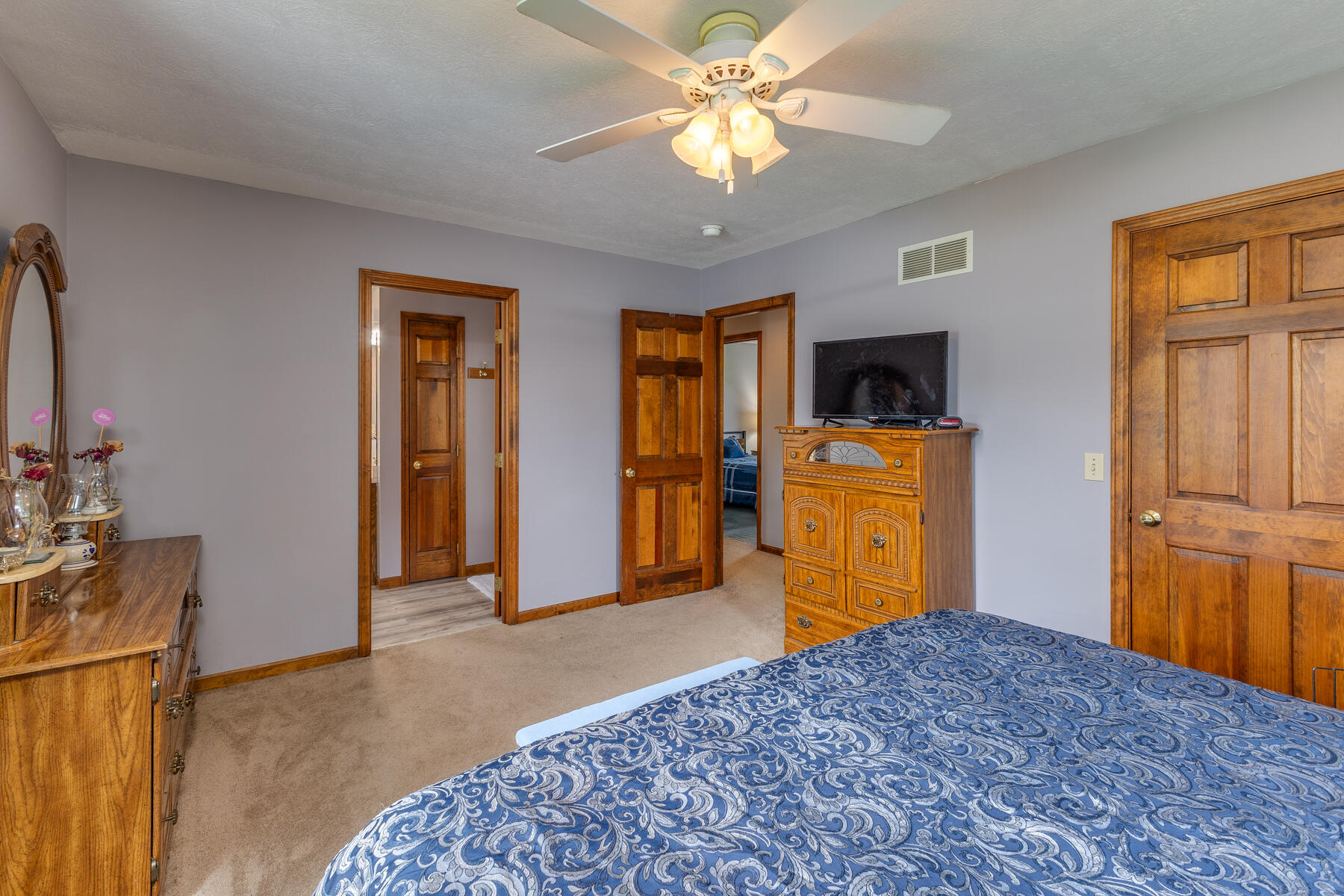 5373 Upper Valley Pike Property Photo 17