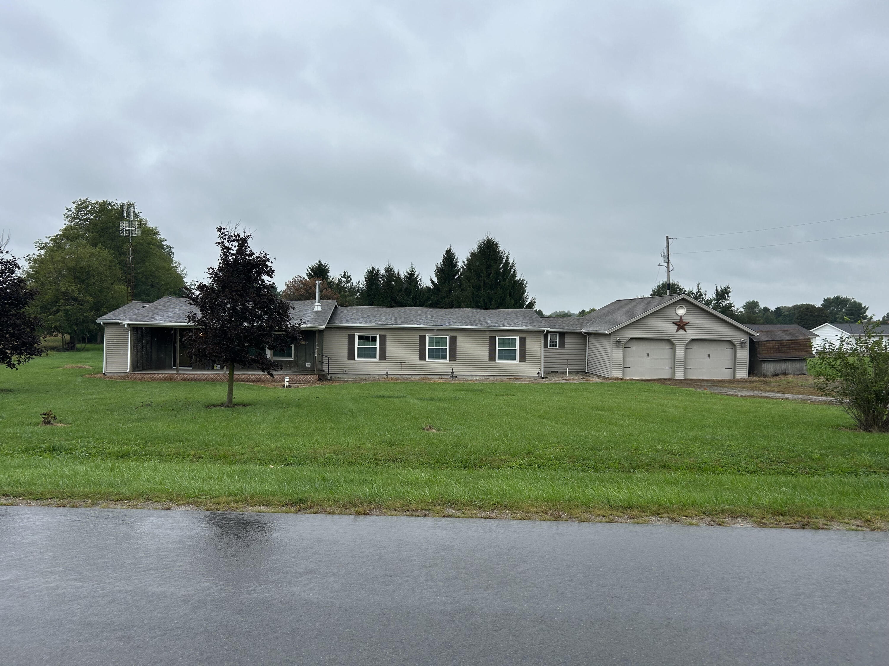 8712 County Road 11 Property Photo 1