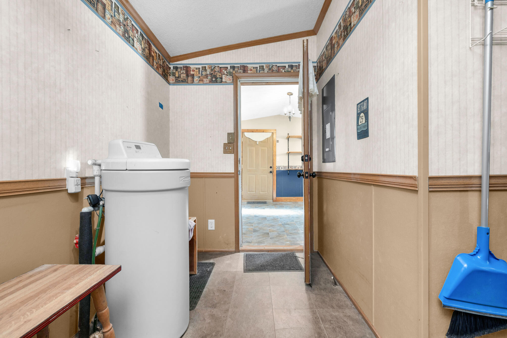 8712 County Road 11 Property Photo 47