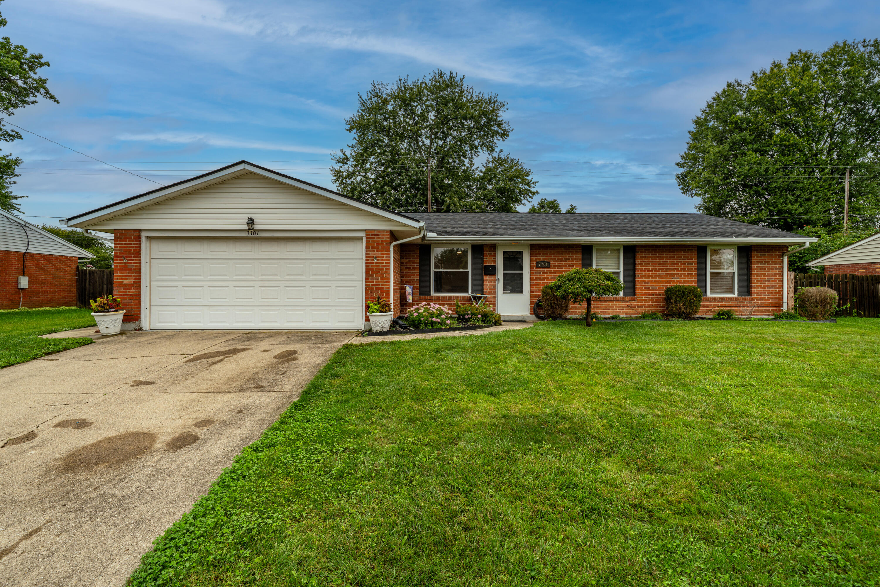 7701 Shepherdess Drive Property Photo 1