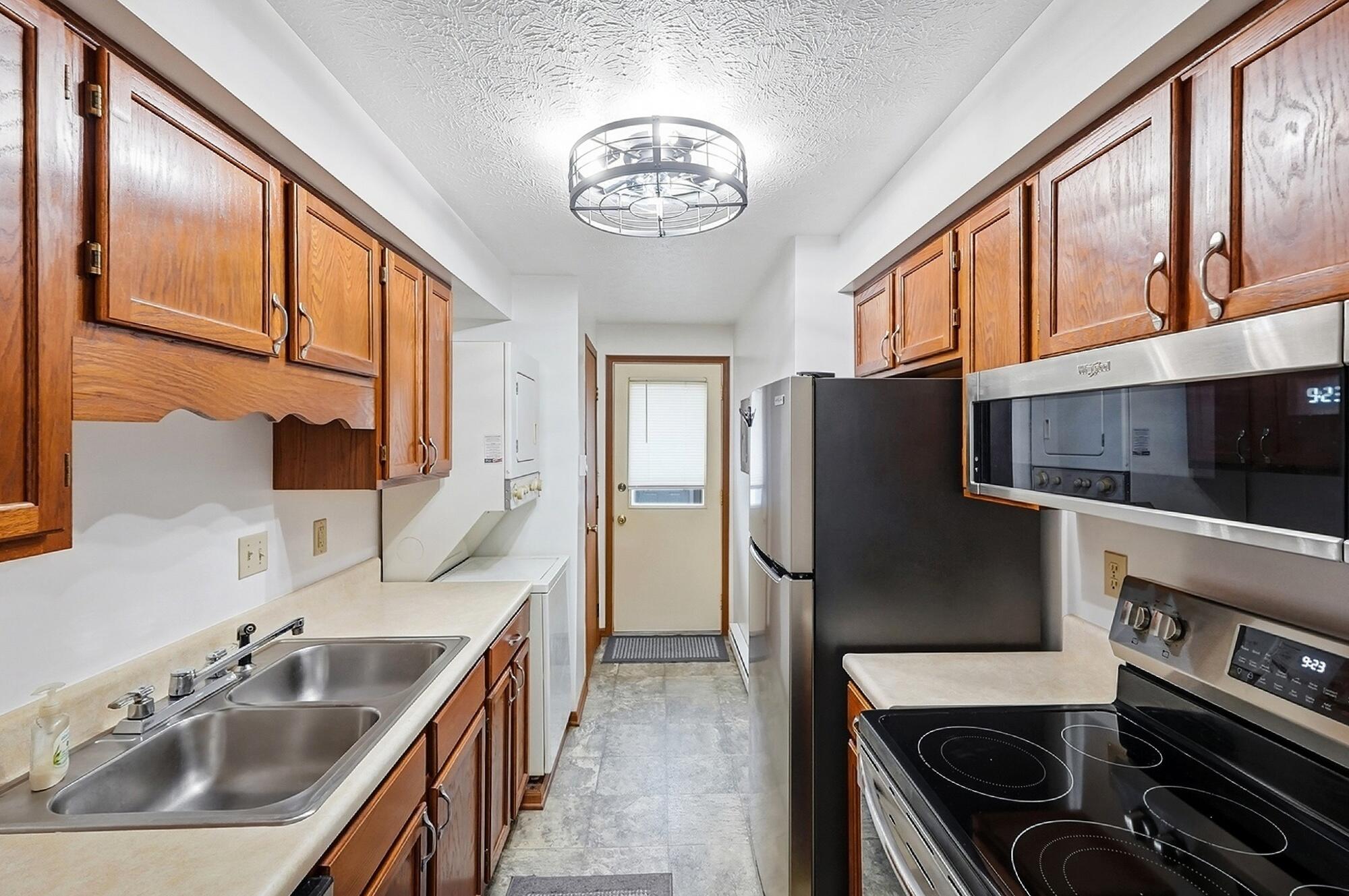 1035 Cheyenne Avenue Property Photo 6