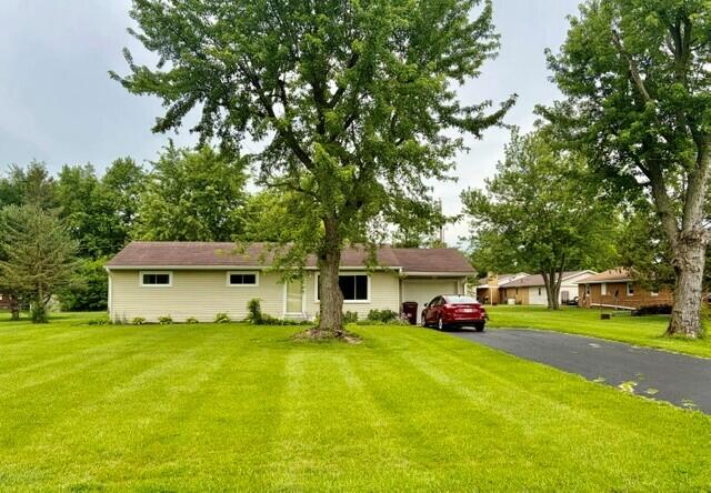 2561 Baty Road Property Photo 1