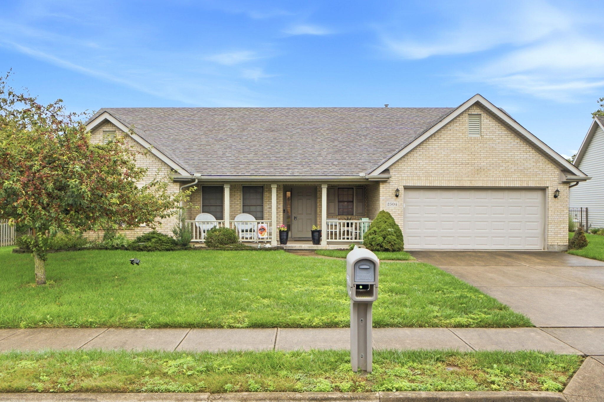 2504 Worthington Drive Property Photo 1