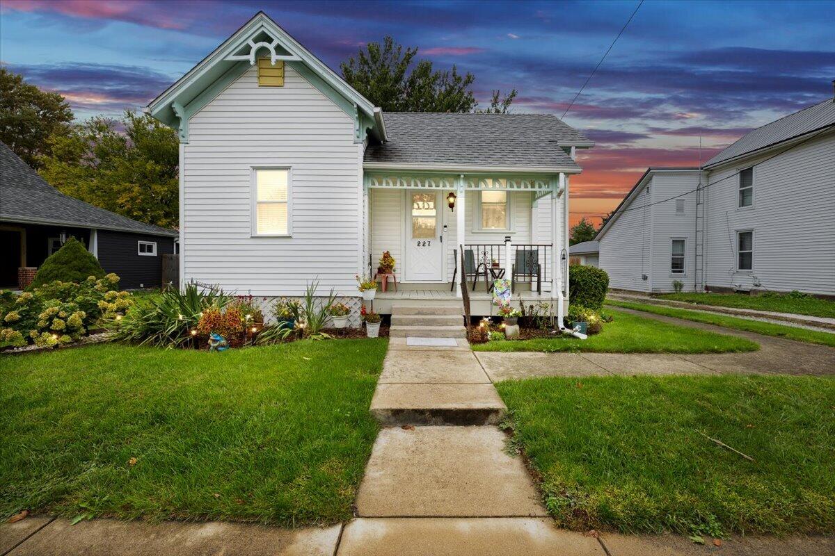 227 S Walnut Street Property Photo 1