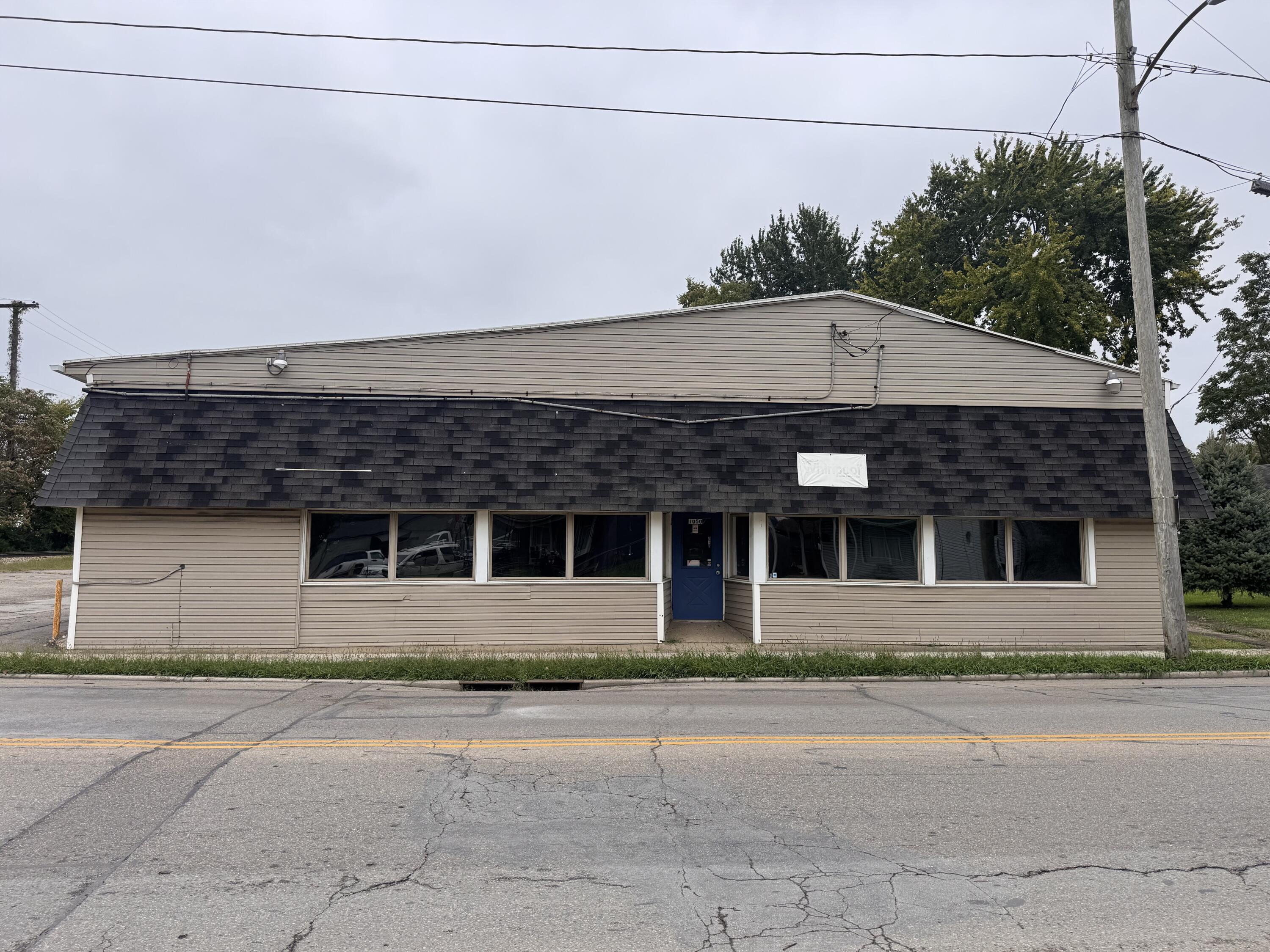 1050 N Belmont Avenue