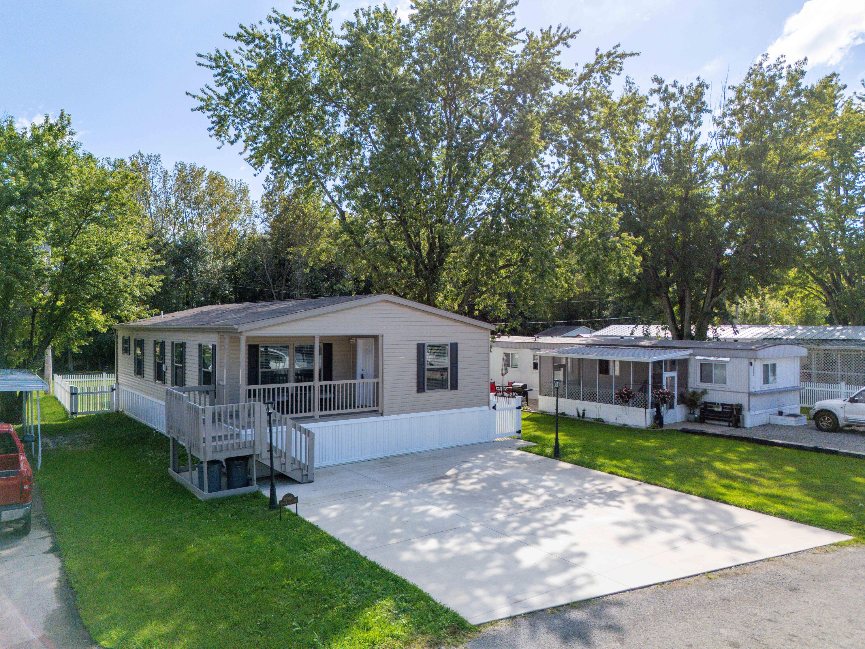 10885 Pine Circle #39