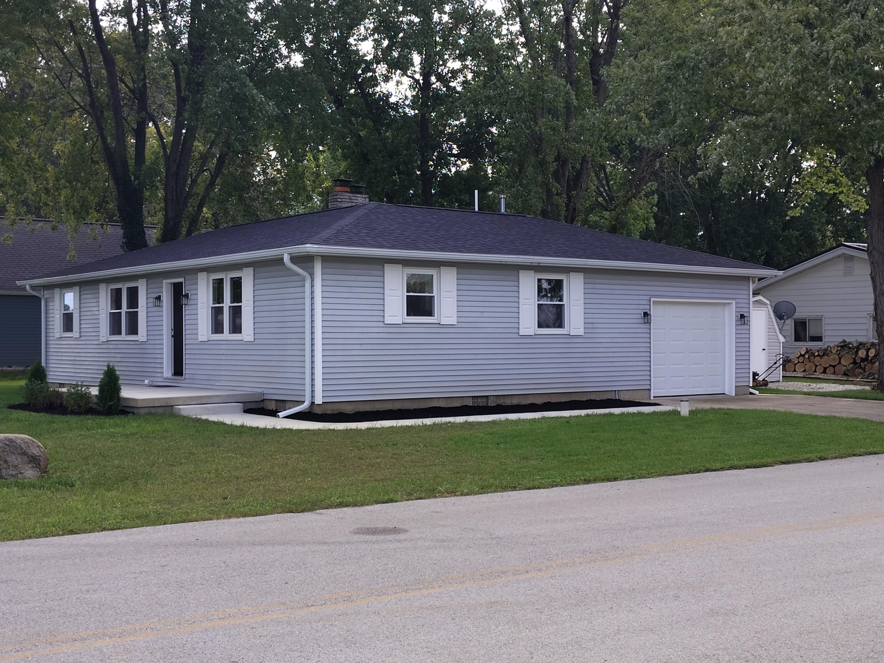 5250 Grove Drive Property Photo 1