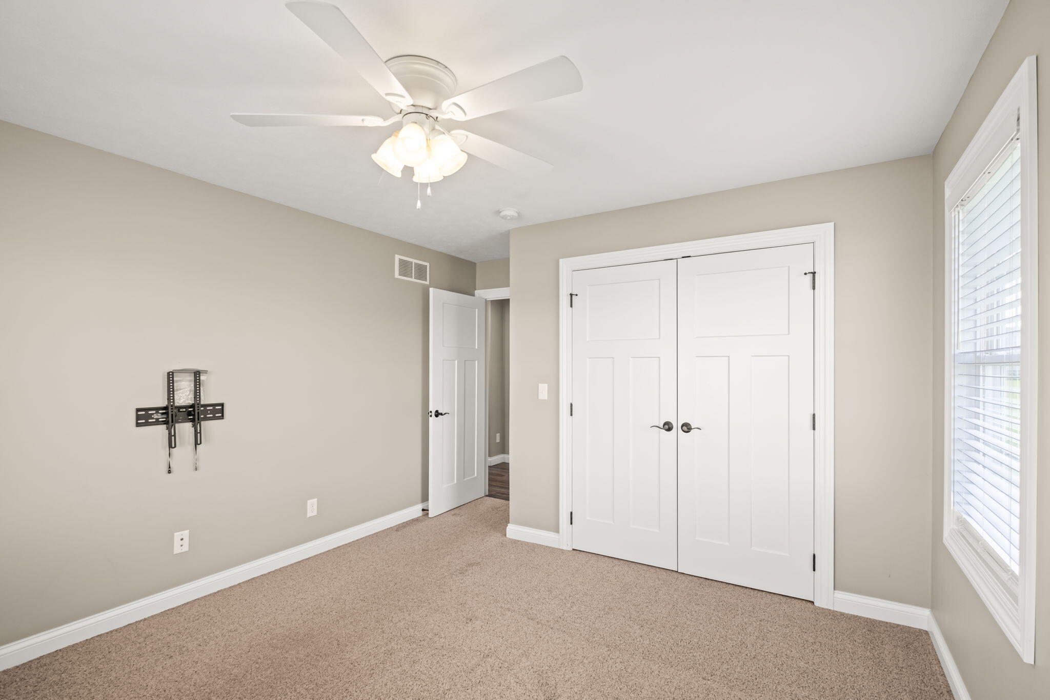 111 Timber Trail Property Photo 21