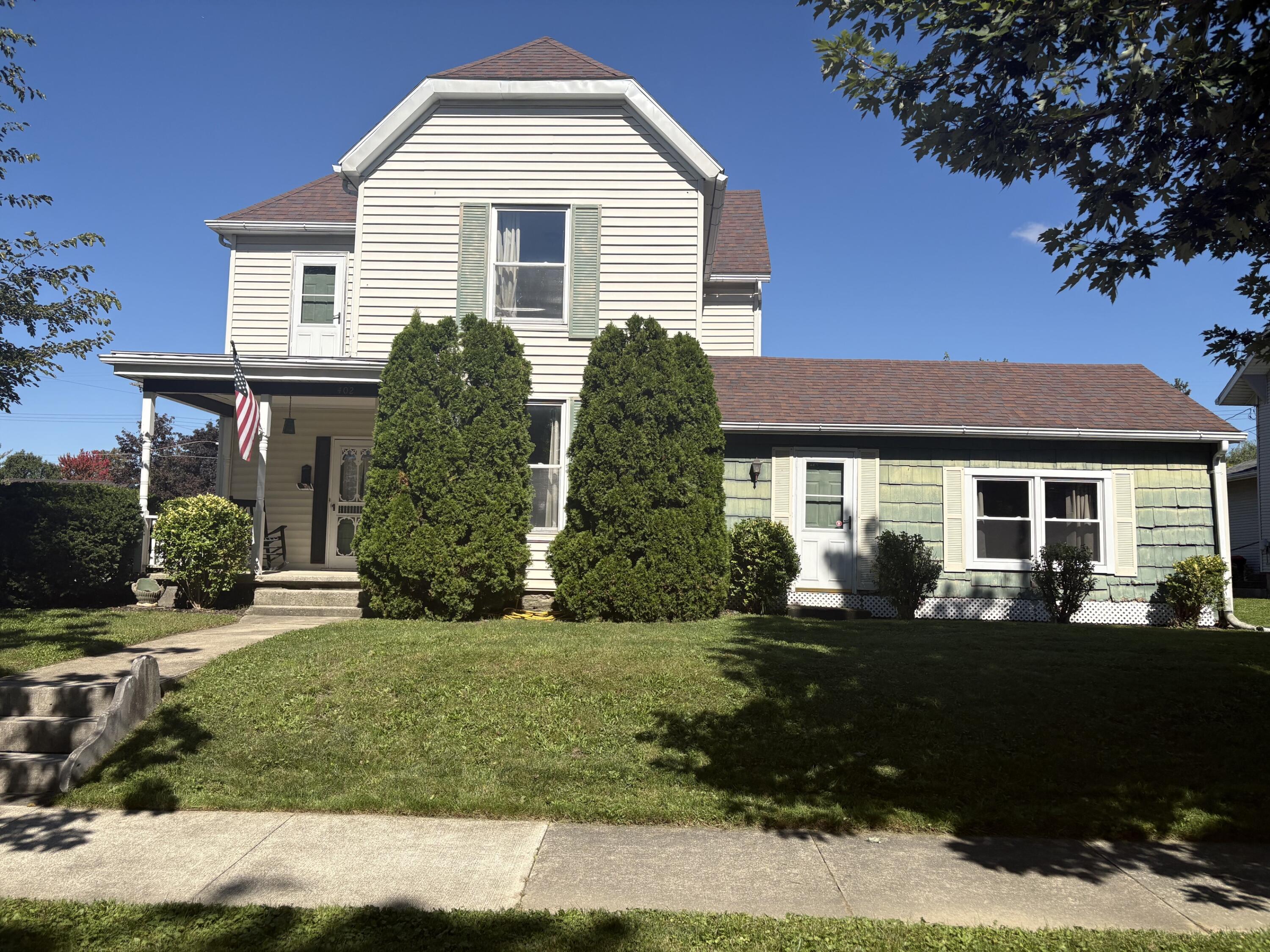 402 E Pearl Street Property Photo 1
