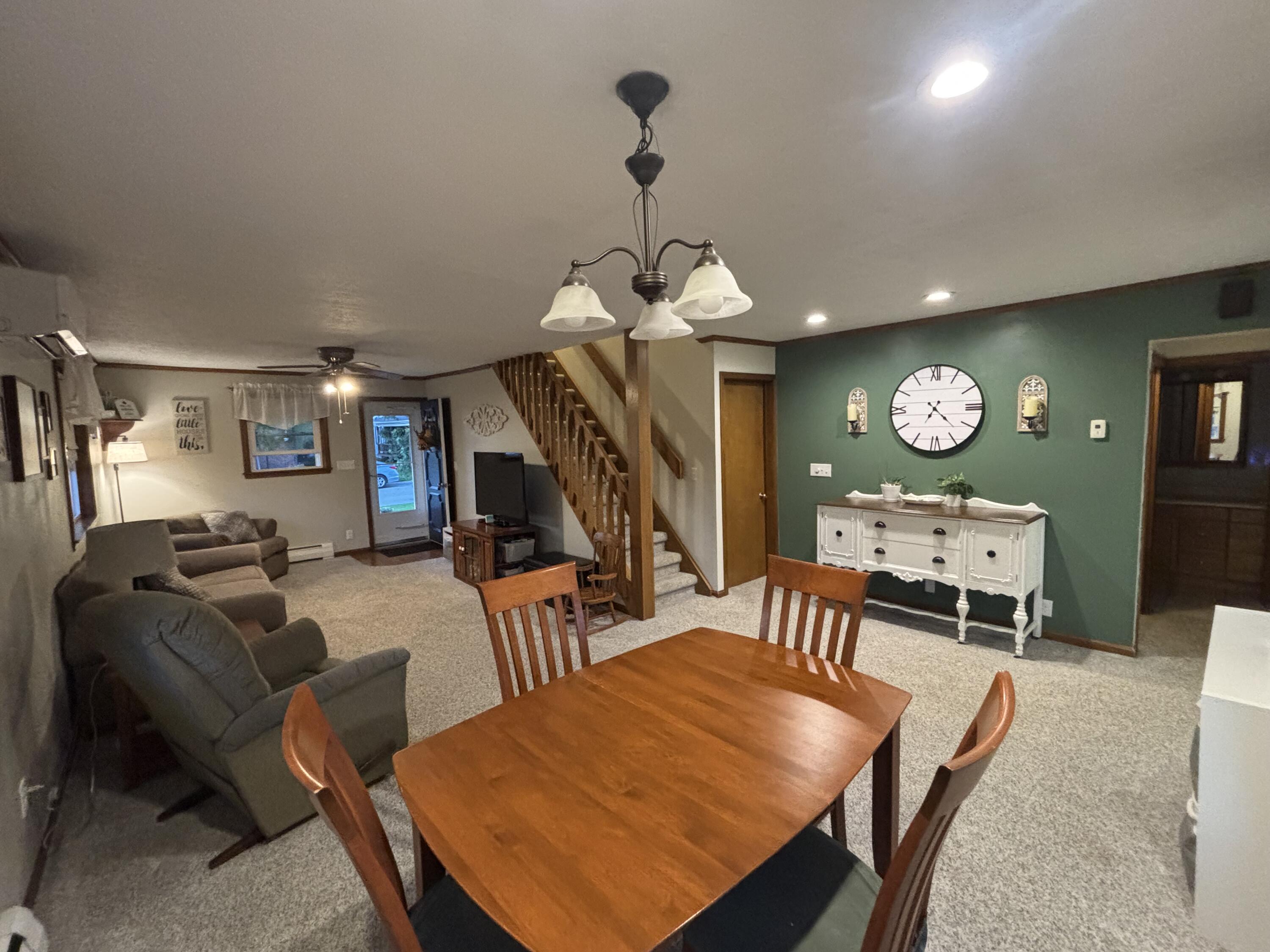 303 E South Street Property Photo 14