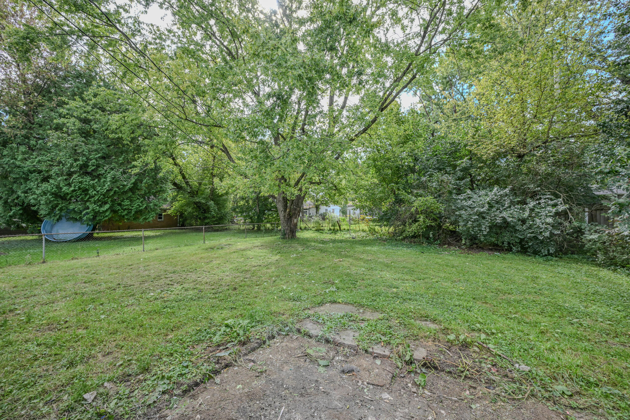 1055 Heard Avenue Property Photo 16