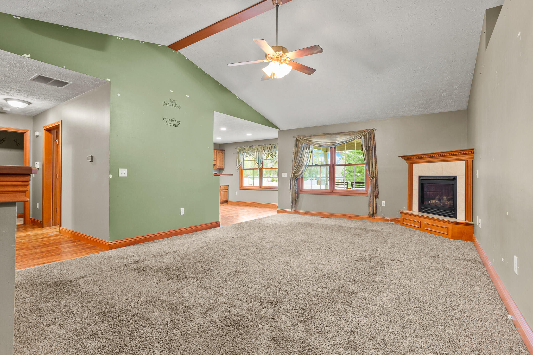 1111 Arbor Lane Property Photo 5
