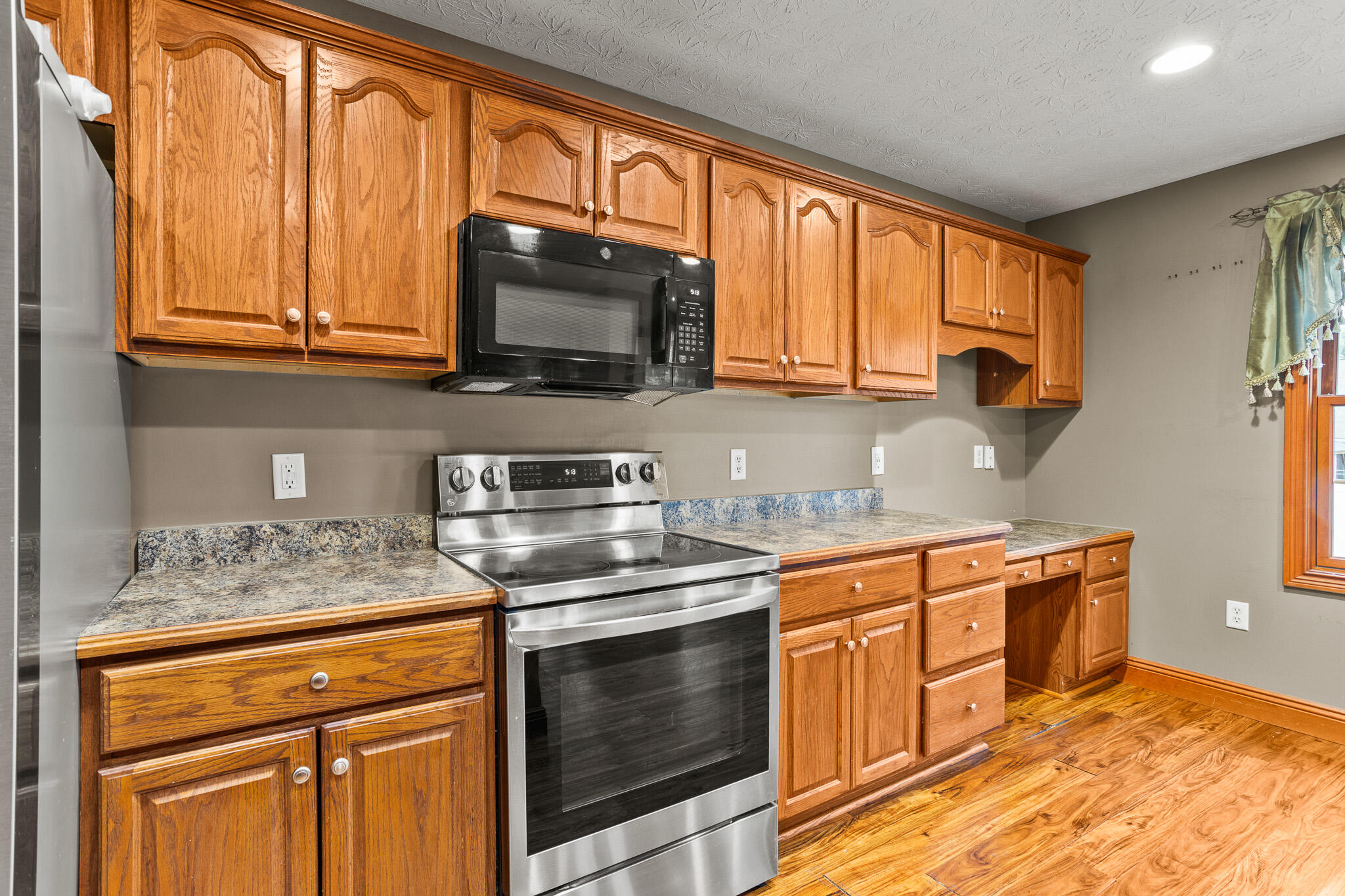 1111 Arbor Lane Property Photo 13