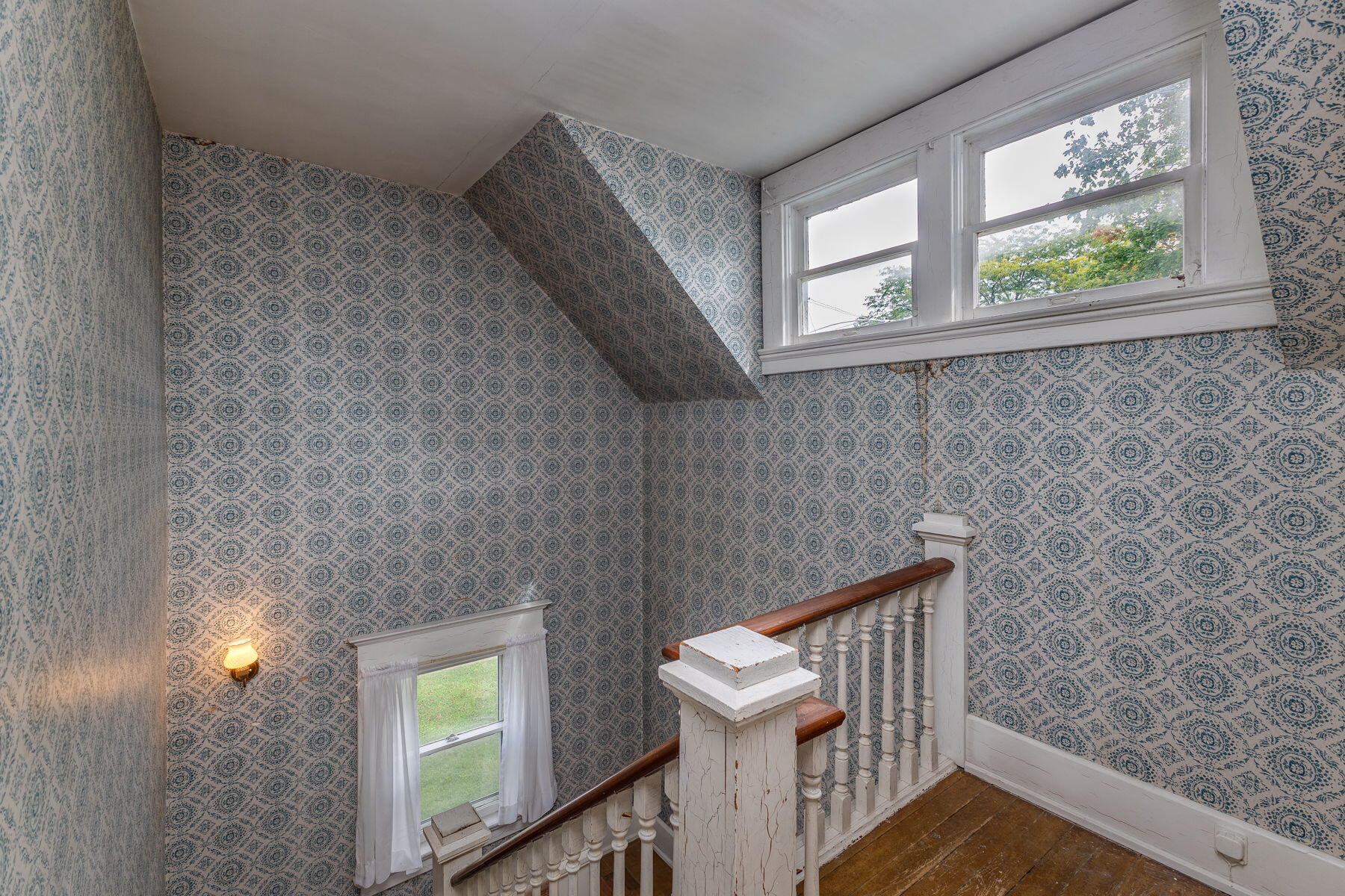 524 Wayne Avenue Property Photo 4