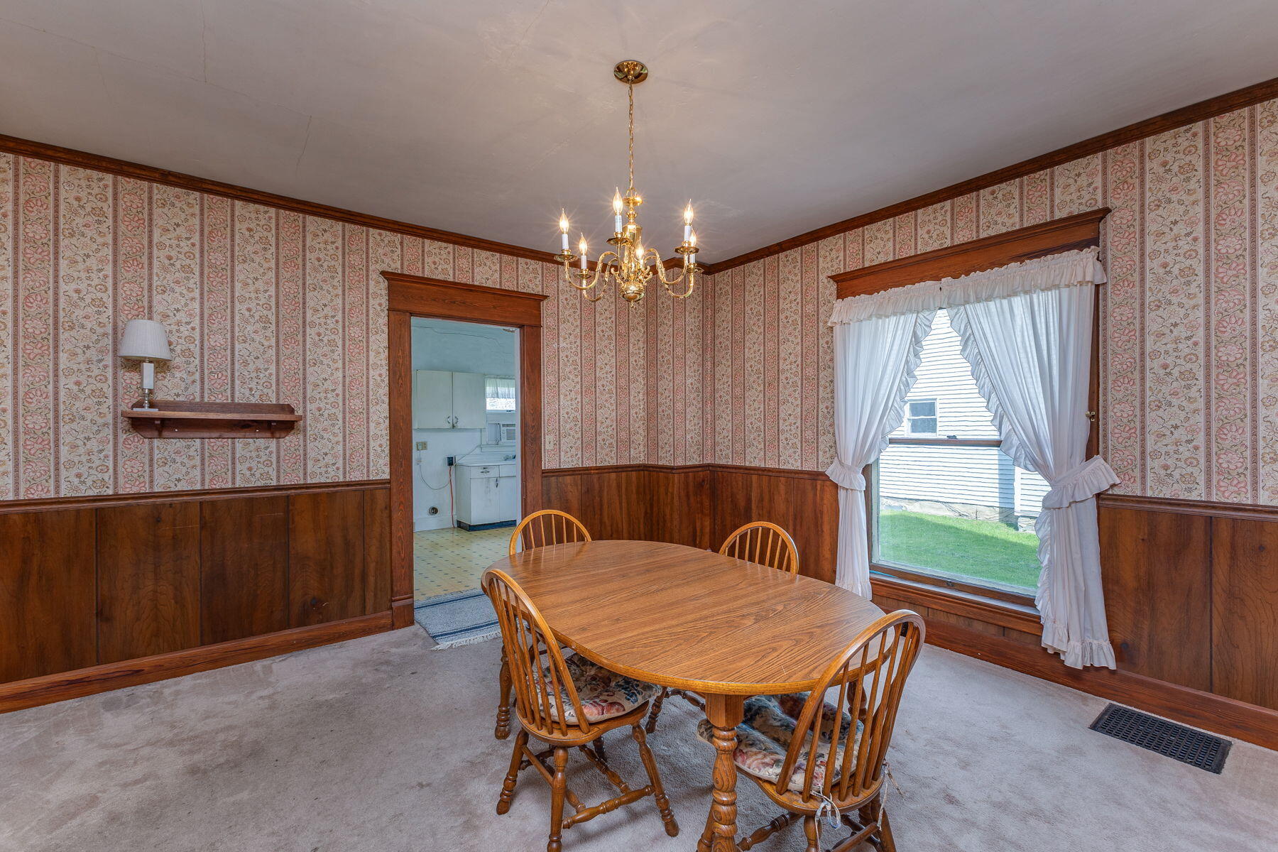524 Wayne Avenue Property Photo 8