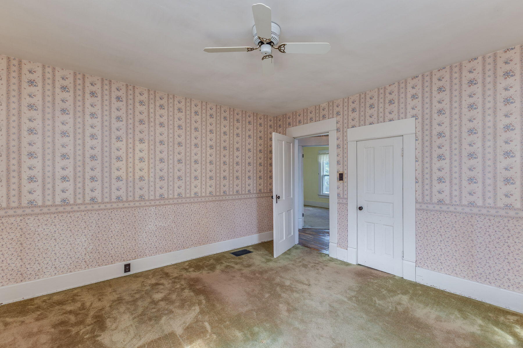 524 Wayne Avenue Property Photo 15