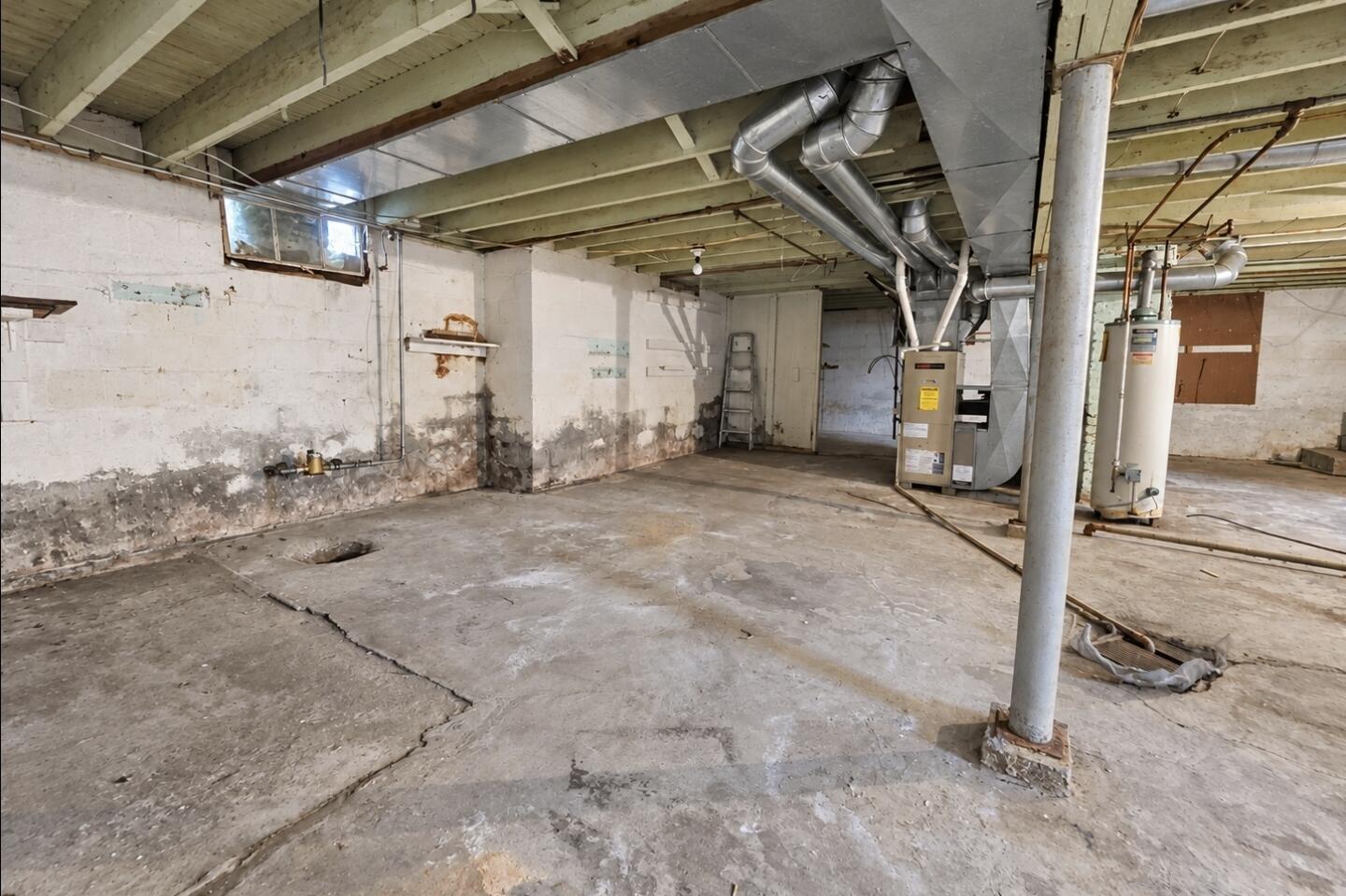 419 S Clairmont Avenue Property Photo 17
