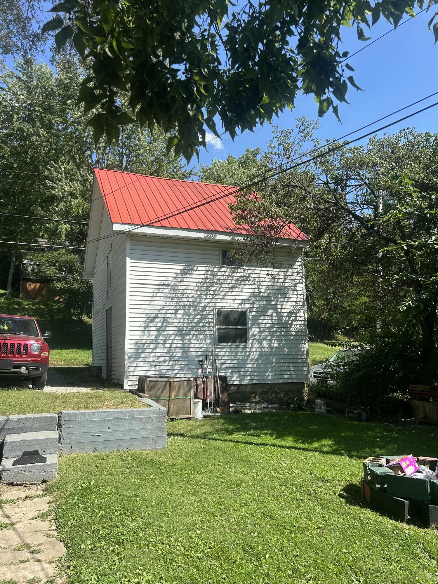 136 Brooklyn Avenue Property Photo 5