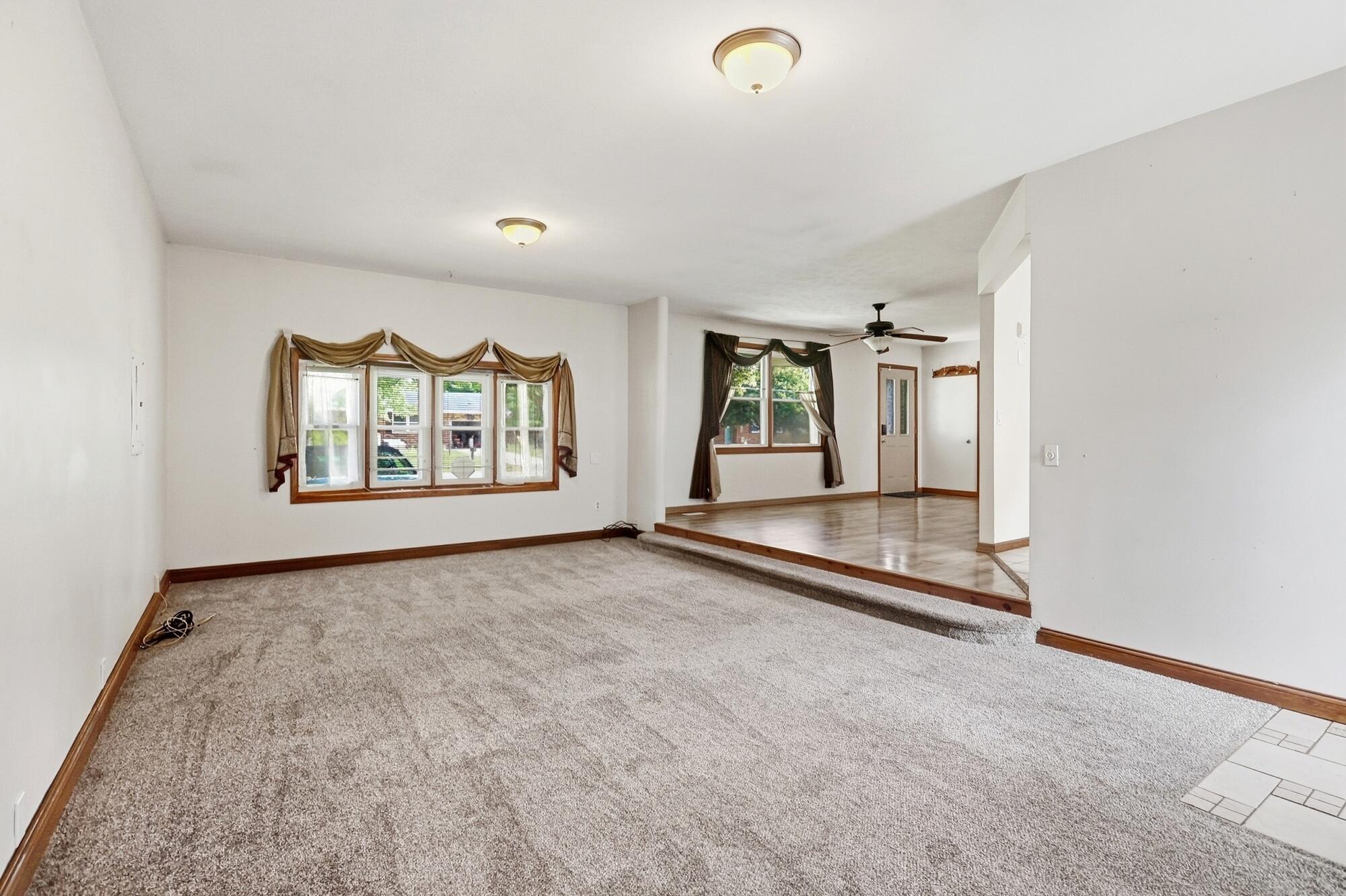 247 West Drive Property Photo 9
