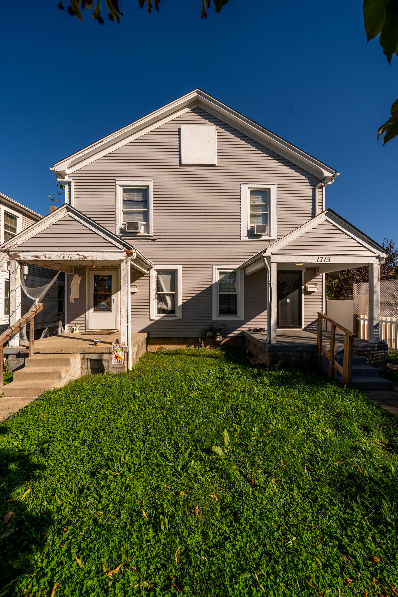 1713-1715 Mack Avenue Property Photo 1