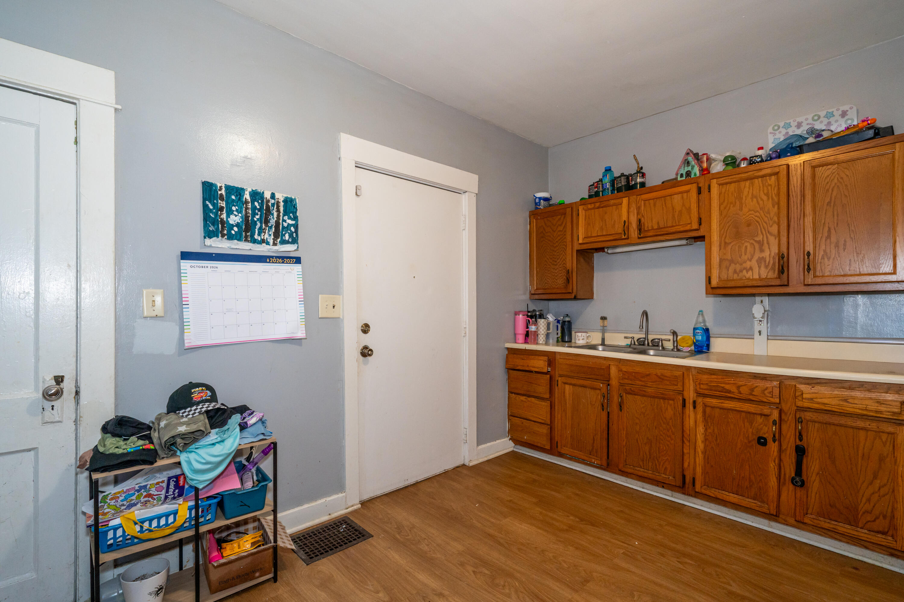 1713-1715 Mack Avenue Property Photo 20