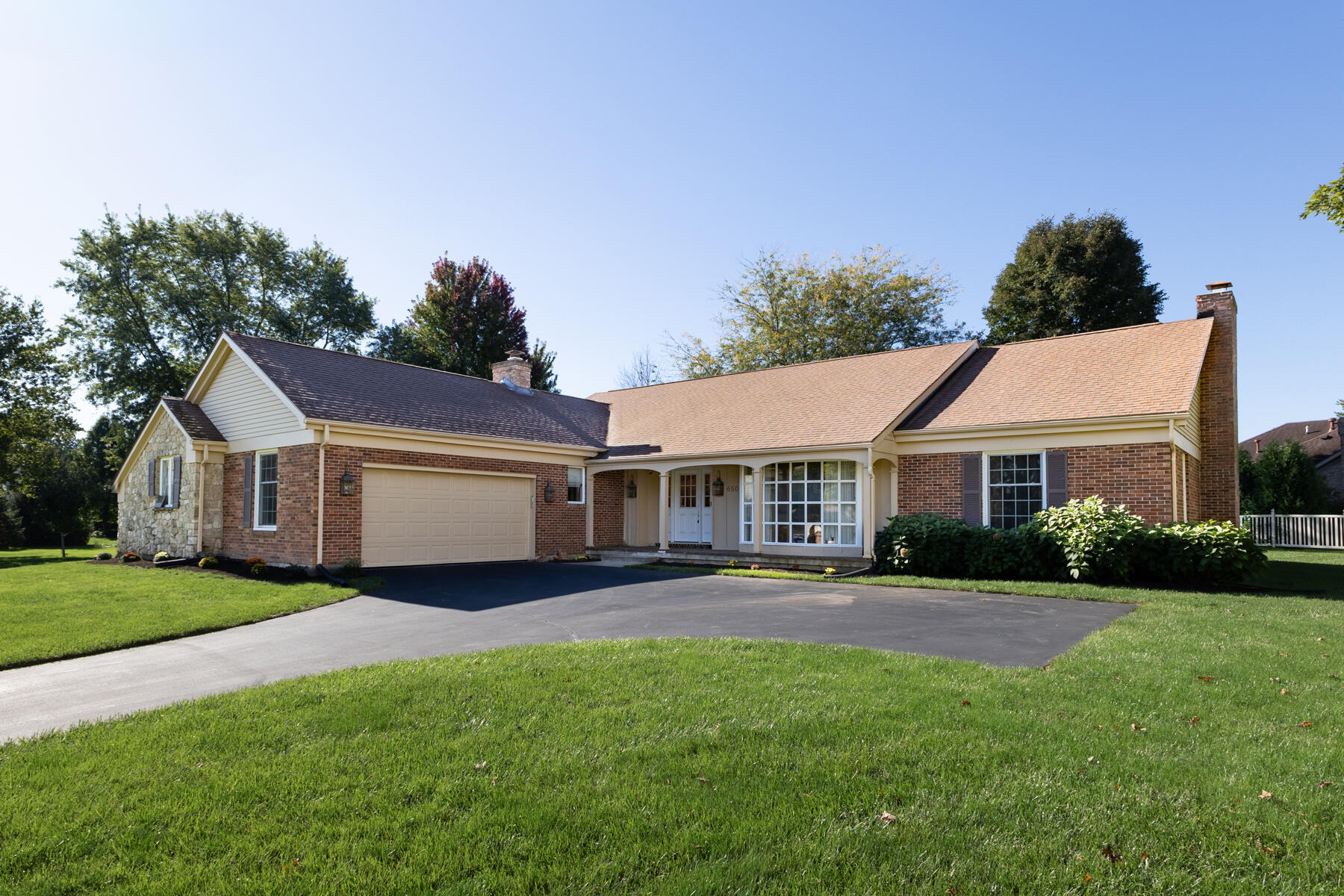 650 Oakwood Court Property Photo 1