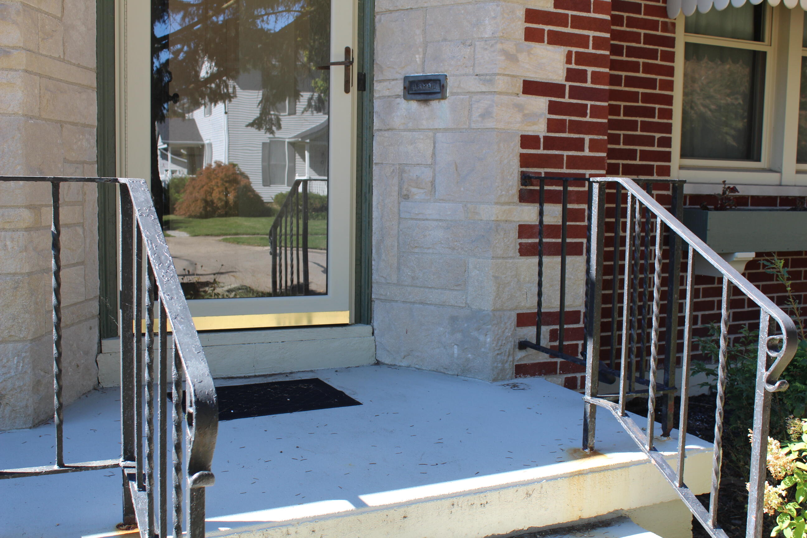 47 N Wright Avenue Property Photo 3