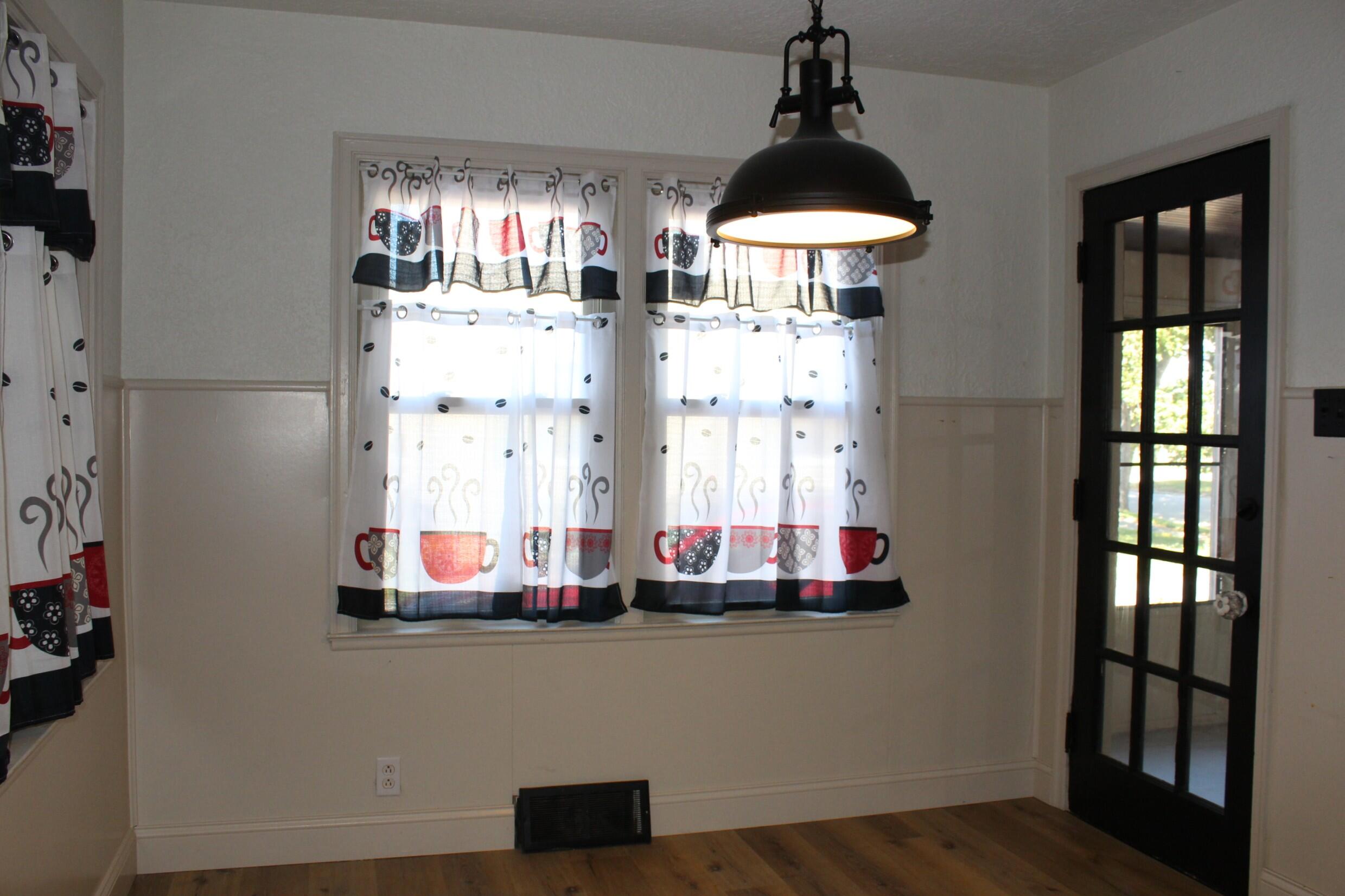 47 N Wright Avenue Property Photo 12